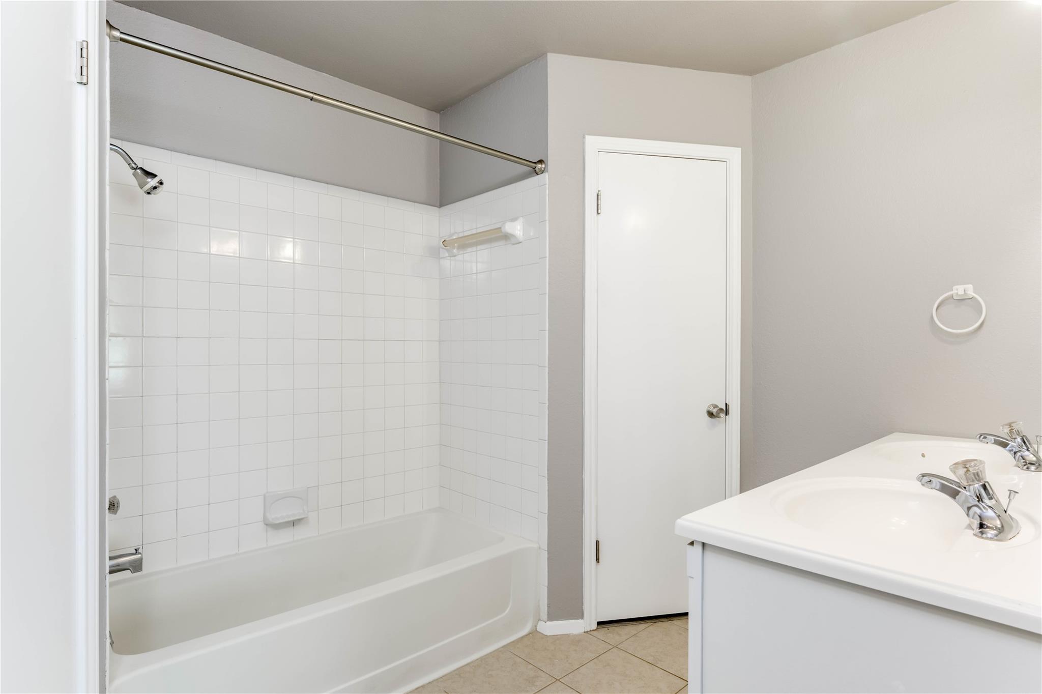 816 Russet Valley DR