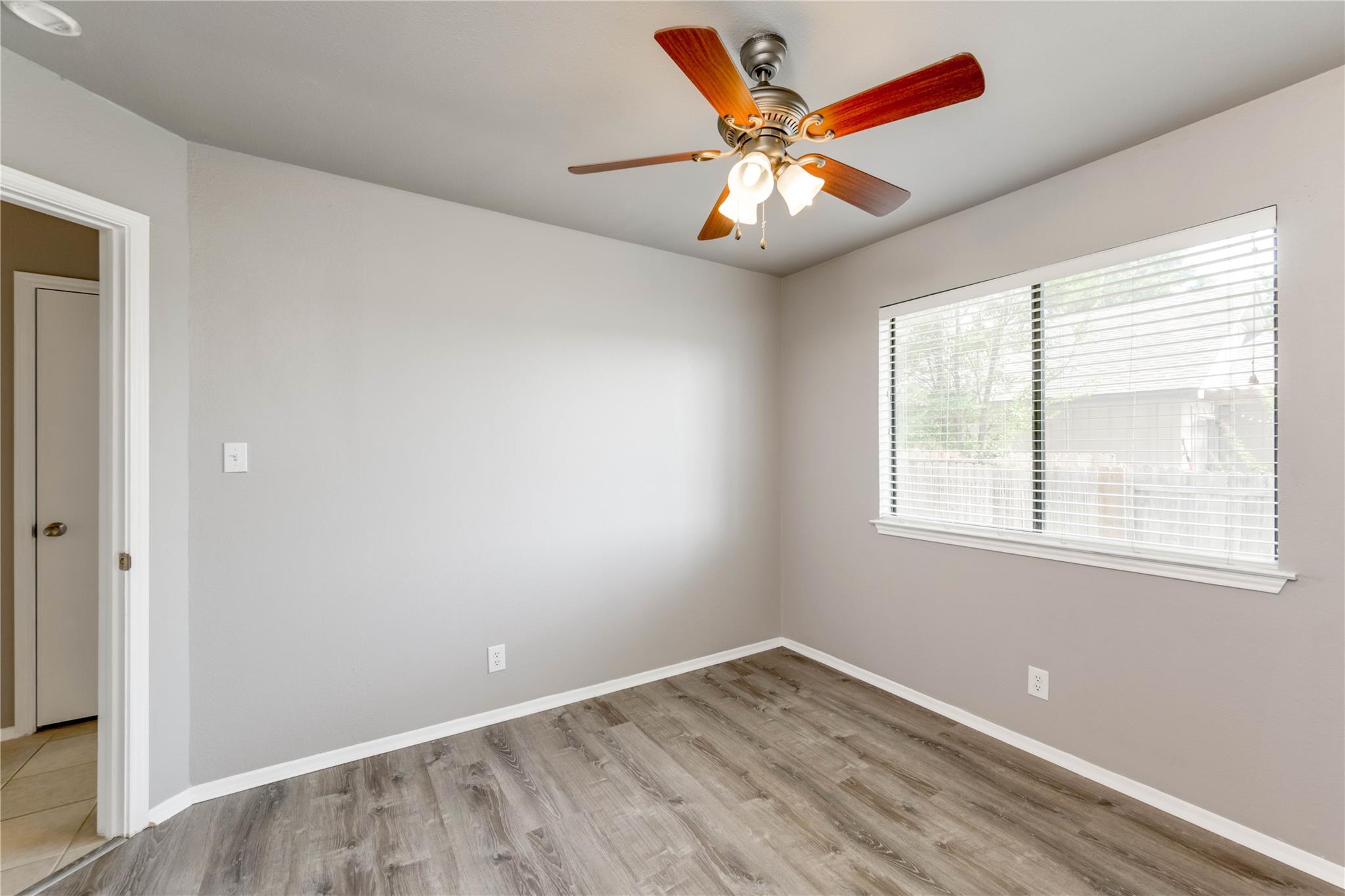 816 Russet Valley DR