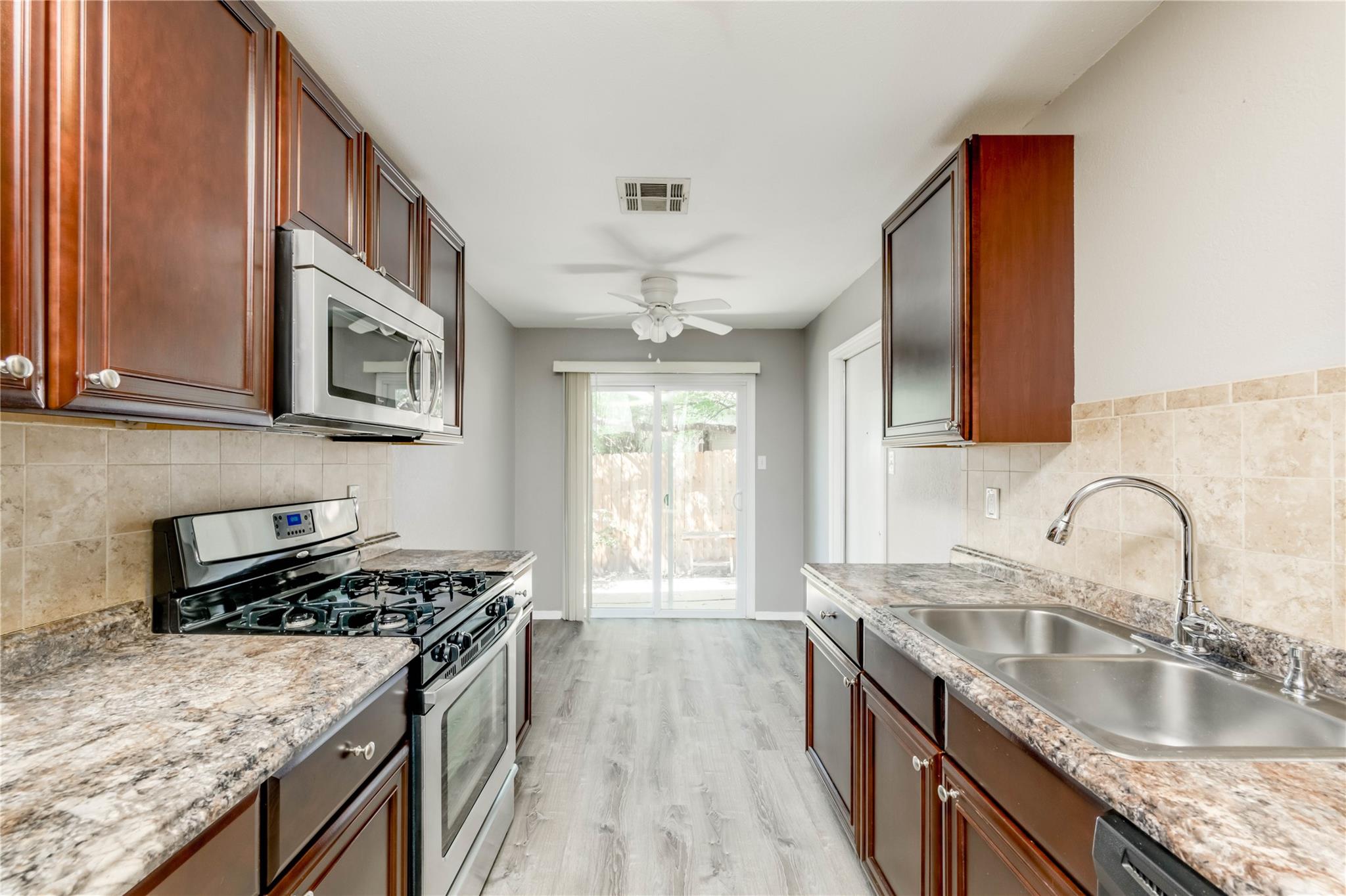 816 Russet Valley DR