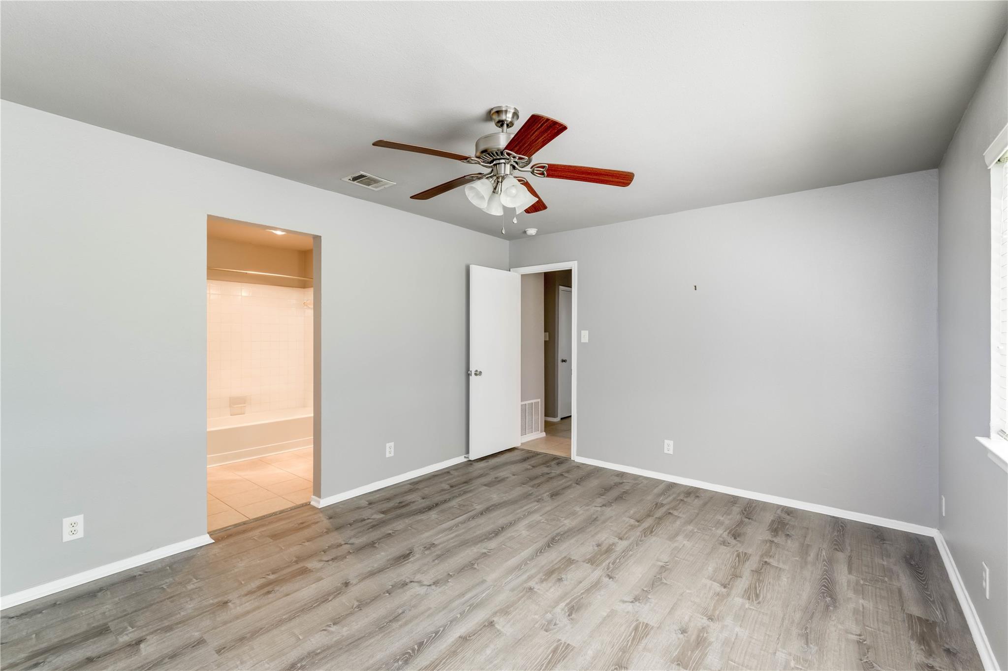 816 Russet Valley DR