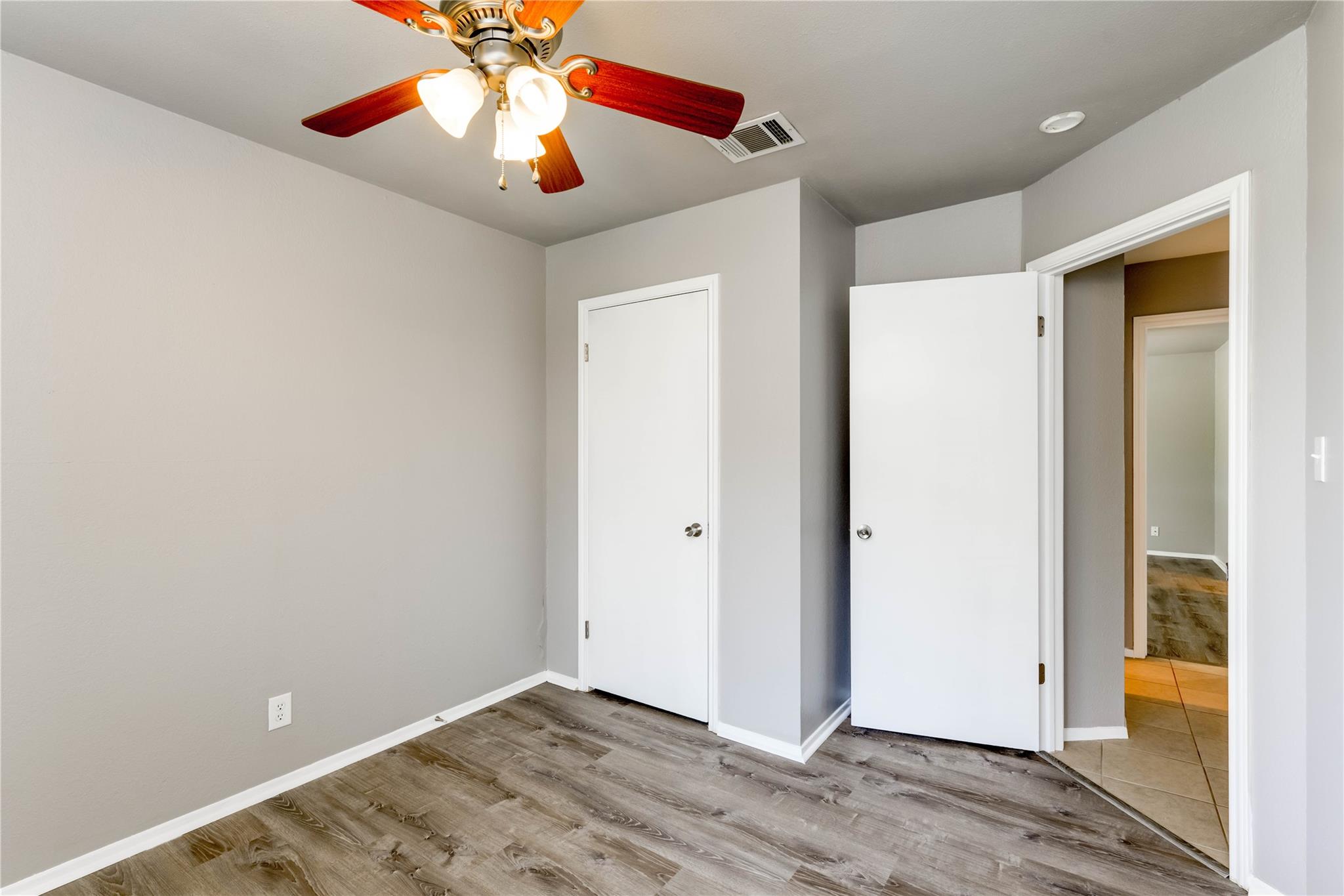 816 Russet Valley DR