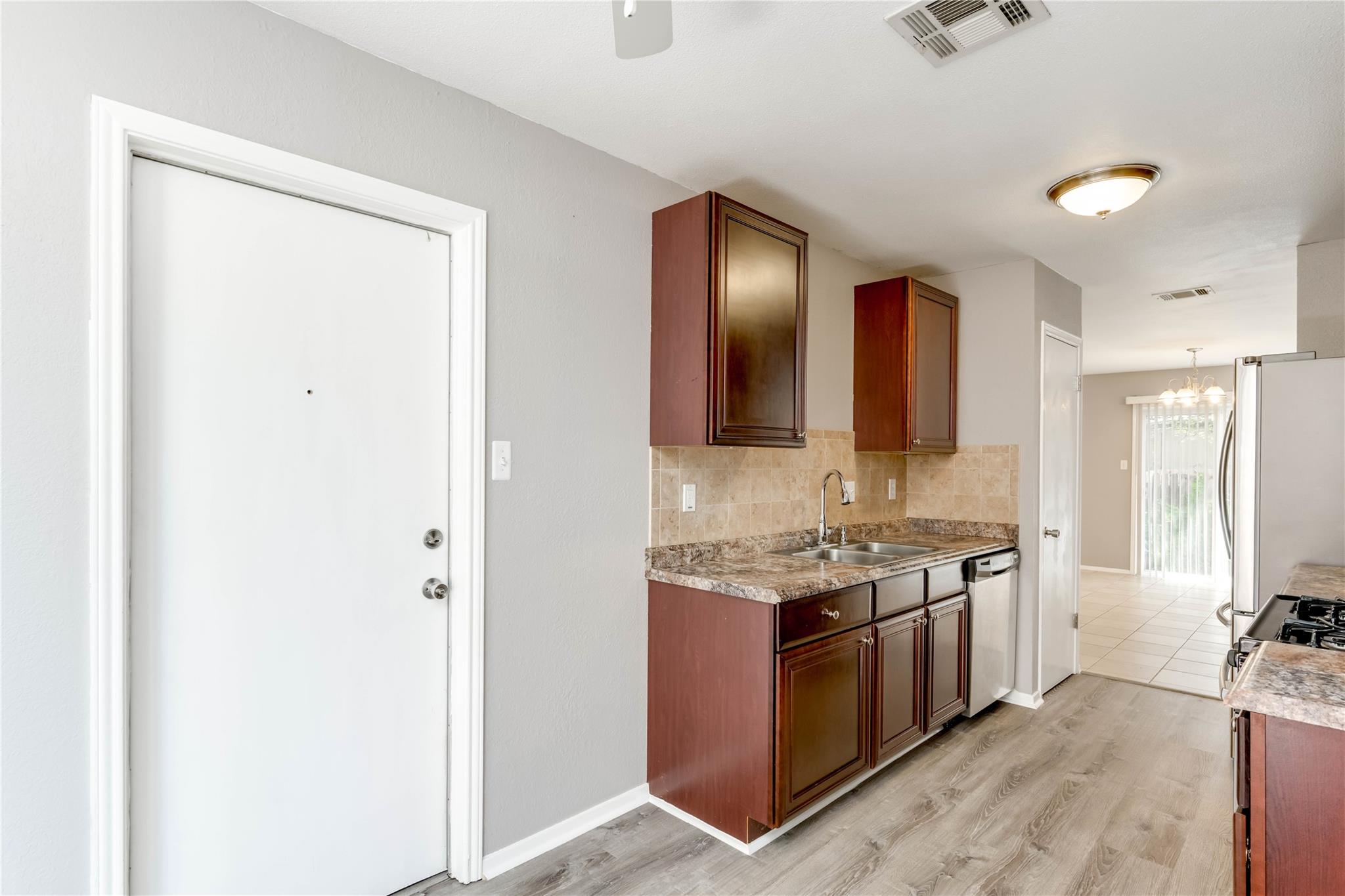 816 Russet Valley DR