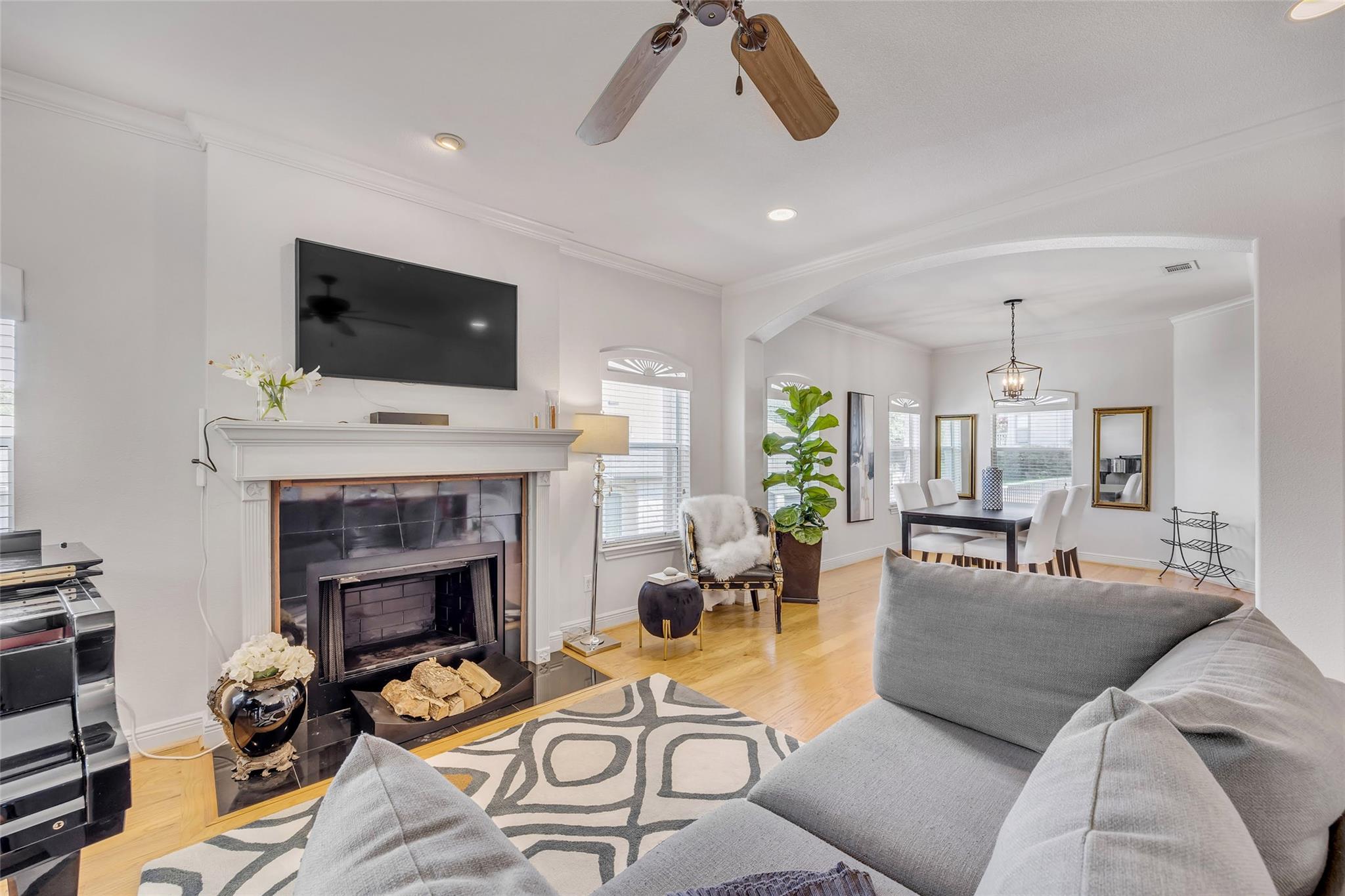 5511 Oakwood CV # B