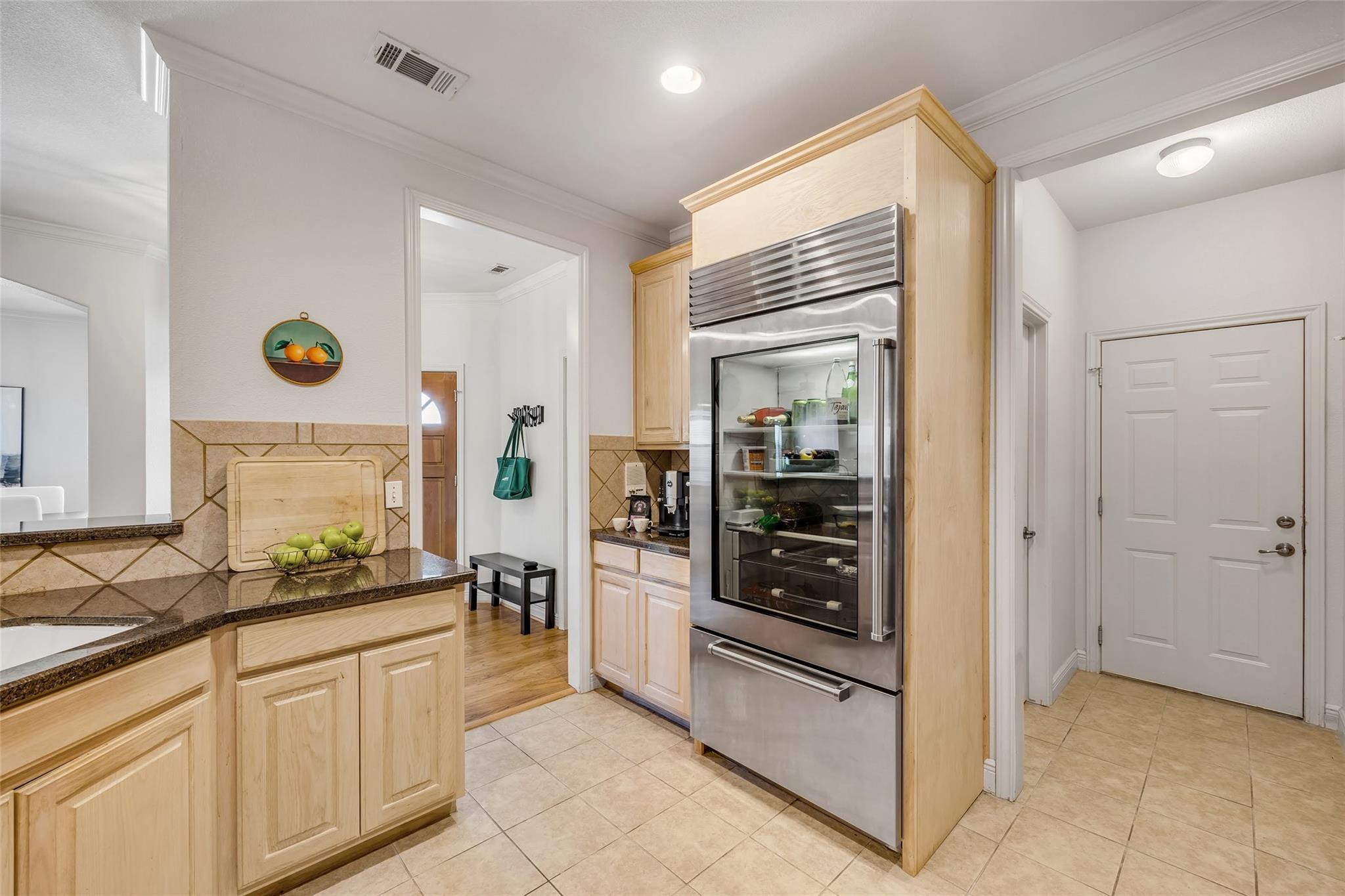 5511 Oakwood CV # B