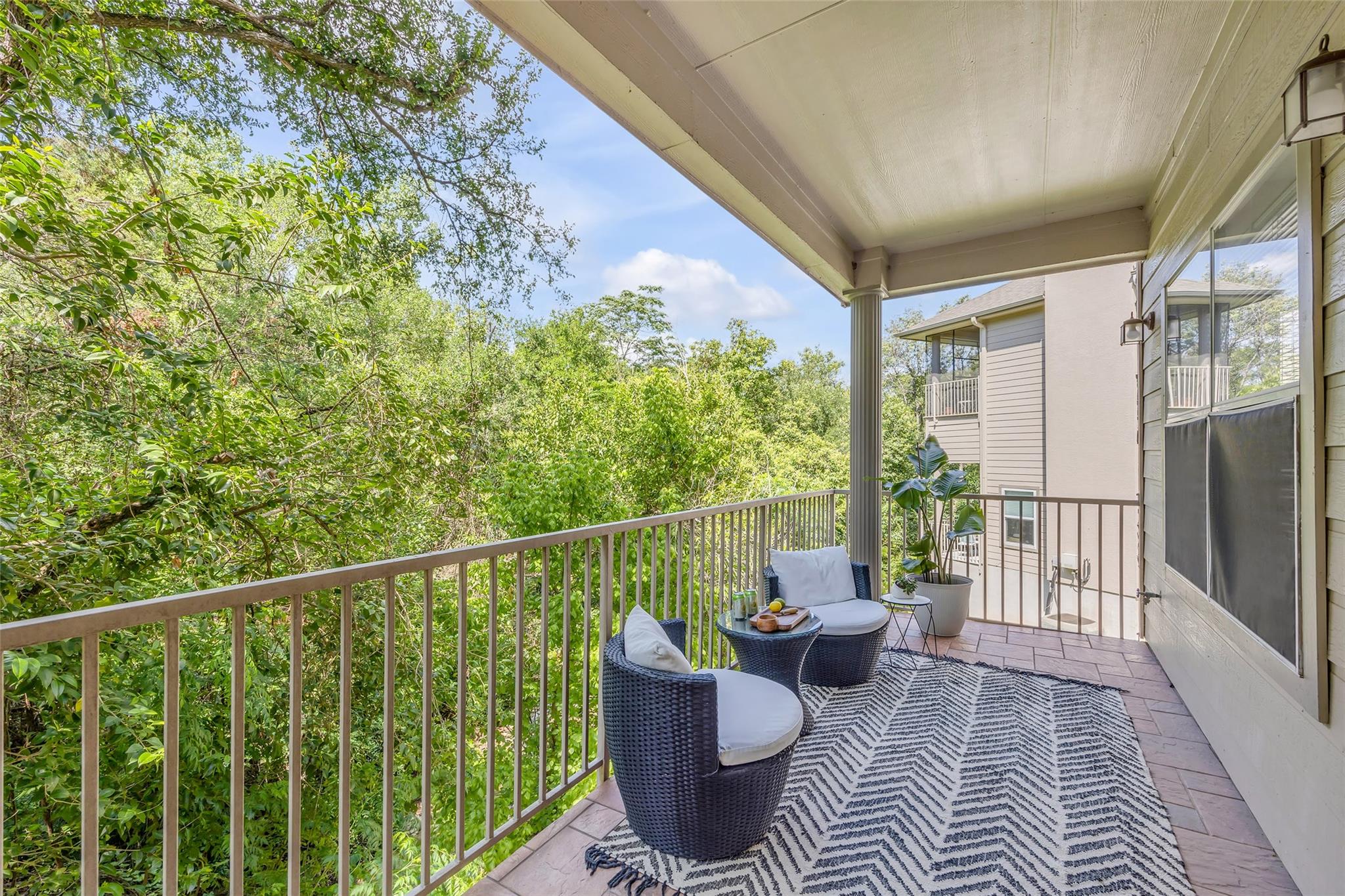 5511 Oakwood CV # B
