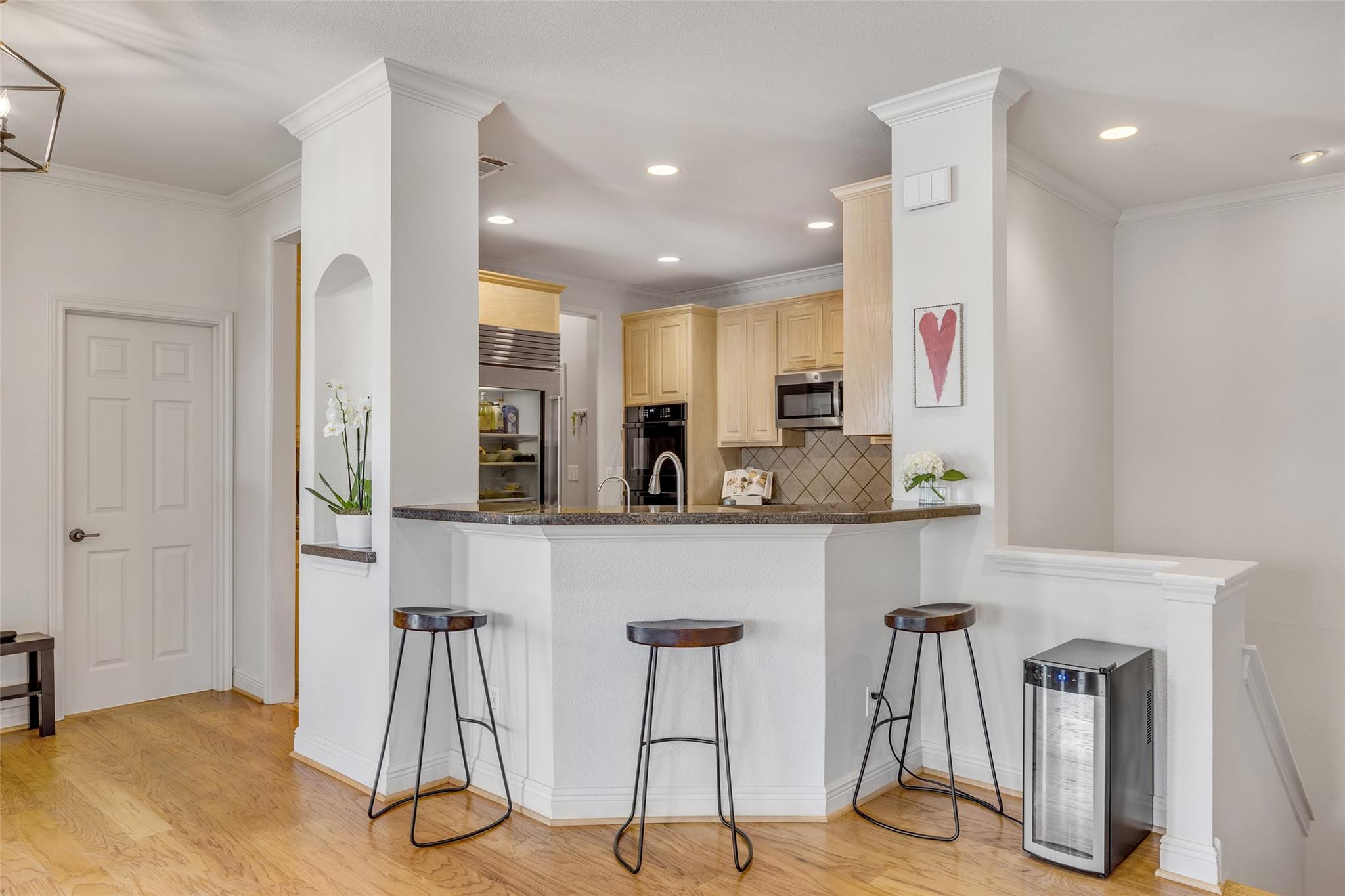 5511 Oakwood CV # B