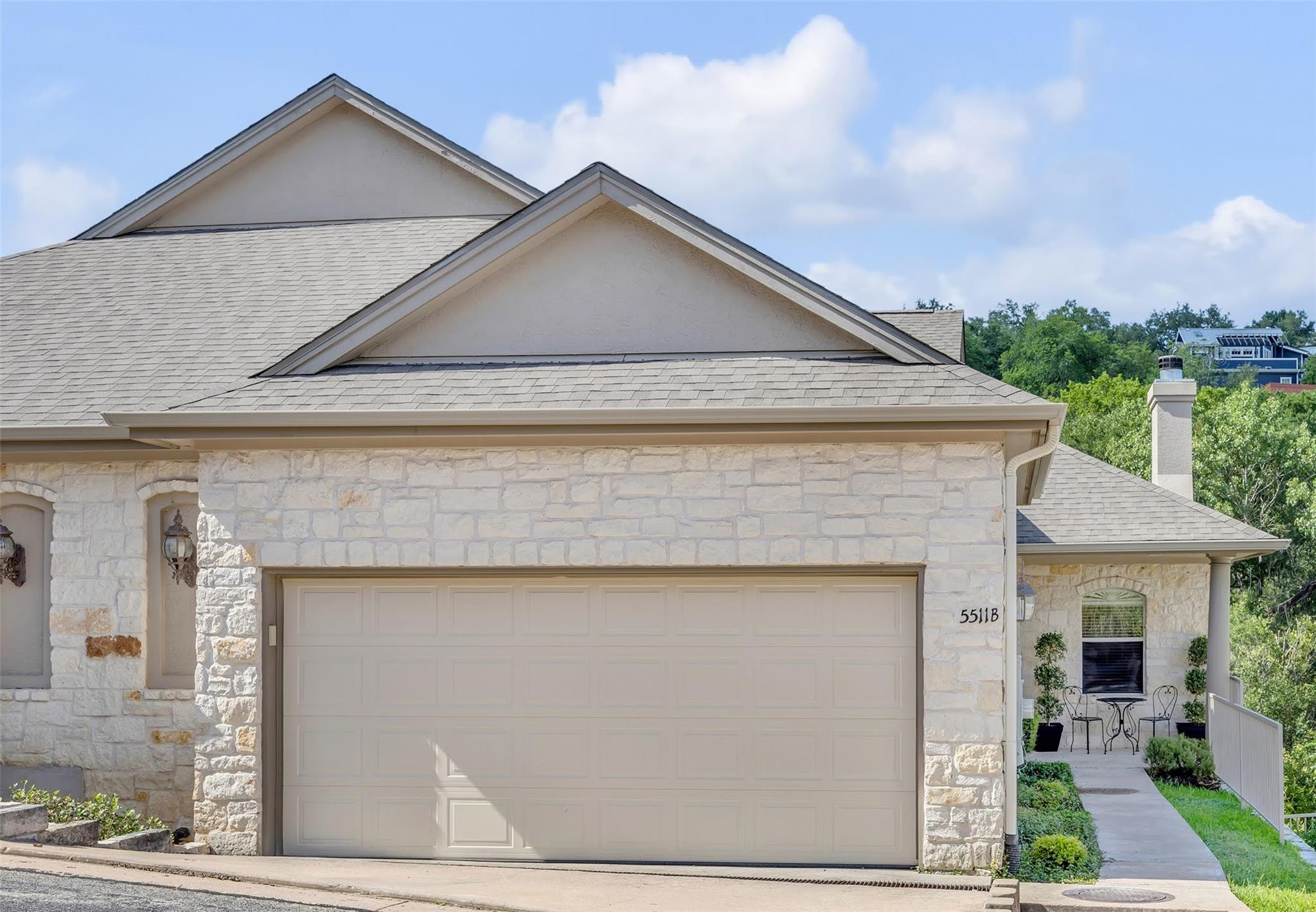 5511 Oakwood CV # B