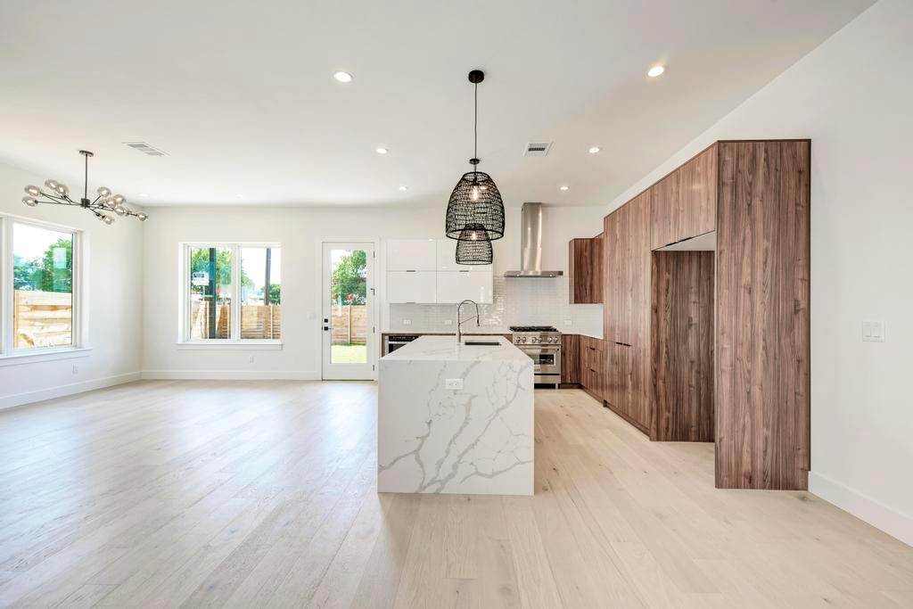 200 Tillery SQ # 1
