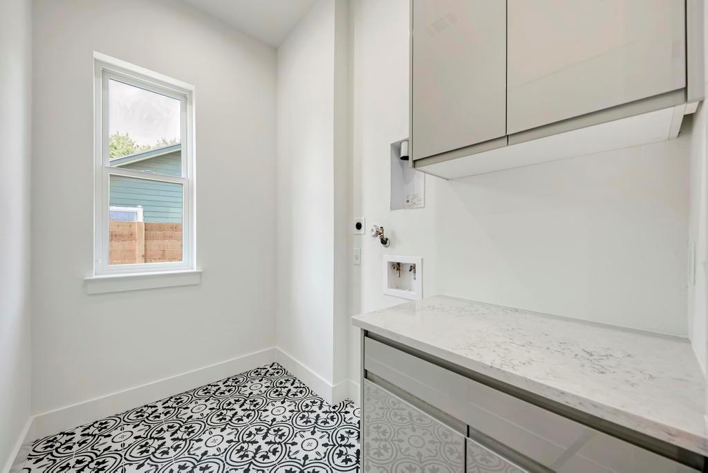 200 Tillery SQ # 1