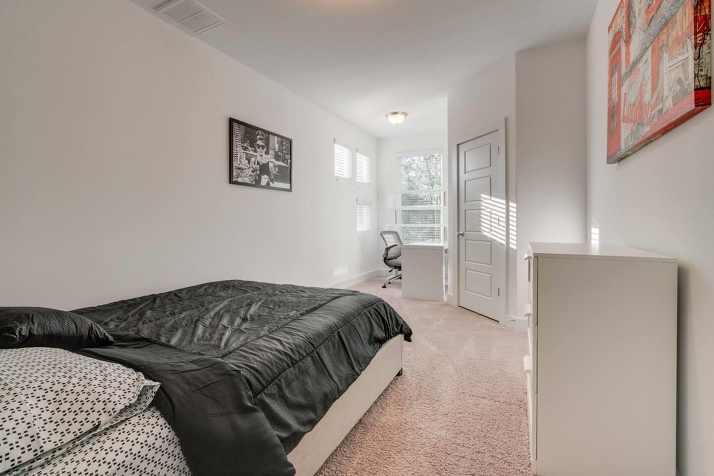 7100 Kane ST