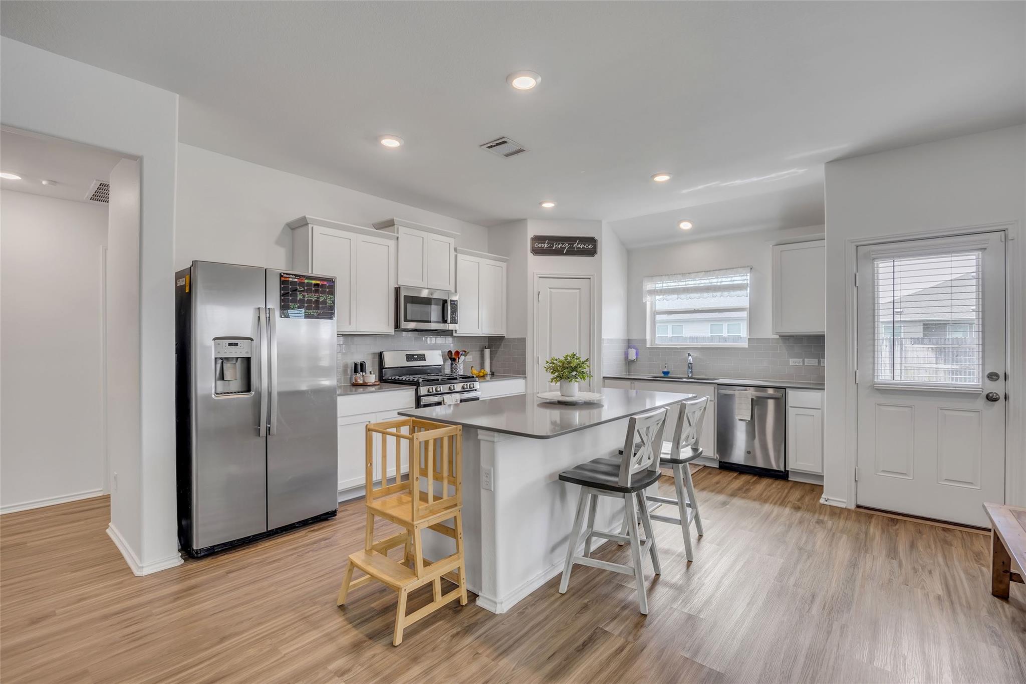 104 Claiborne Wright WAY