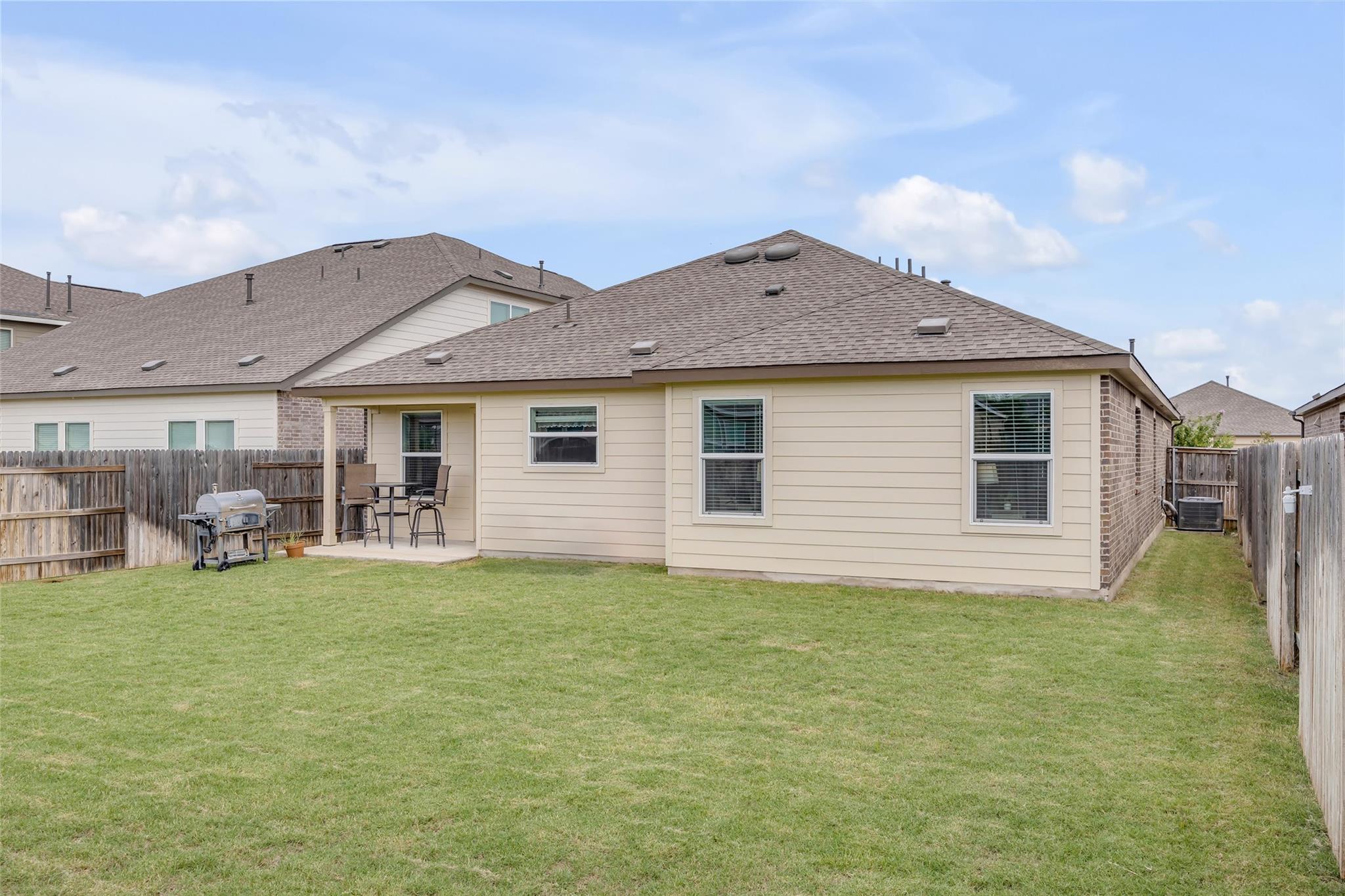 104 Claiborne Wright WAY