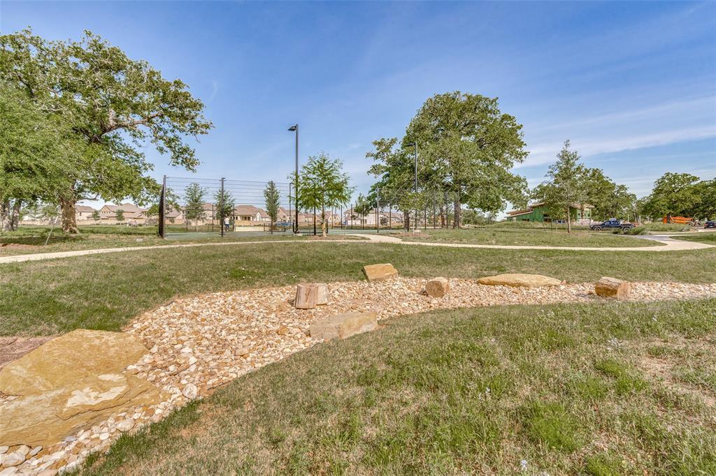 104 Claiborne Wright WAY
