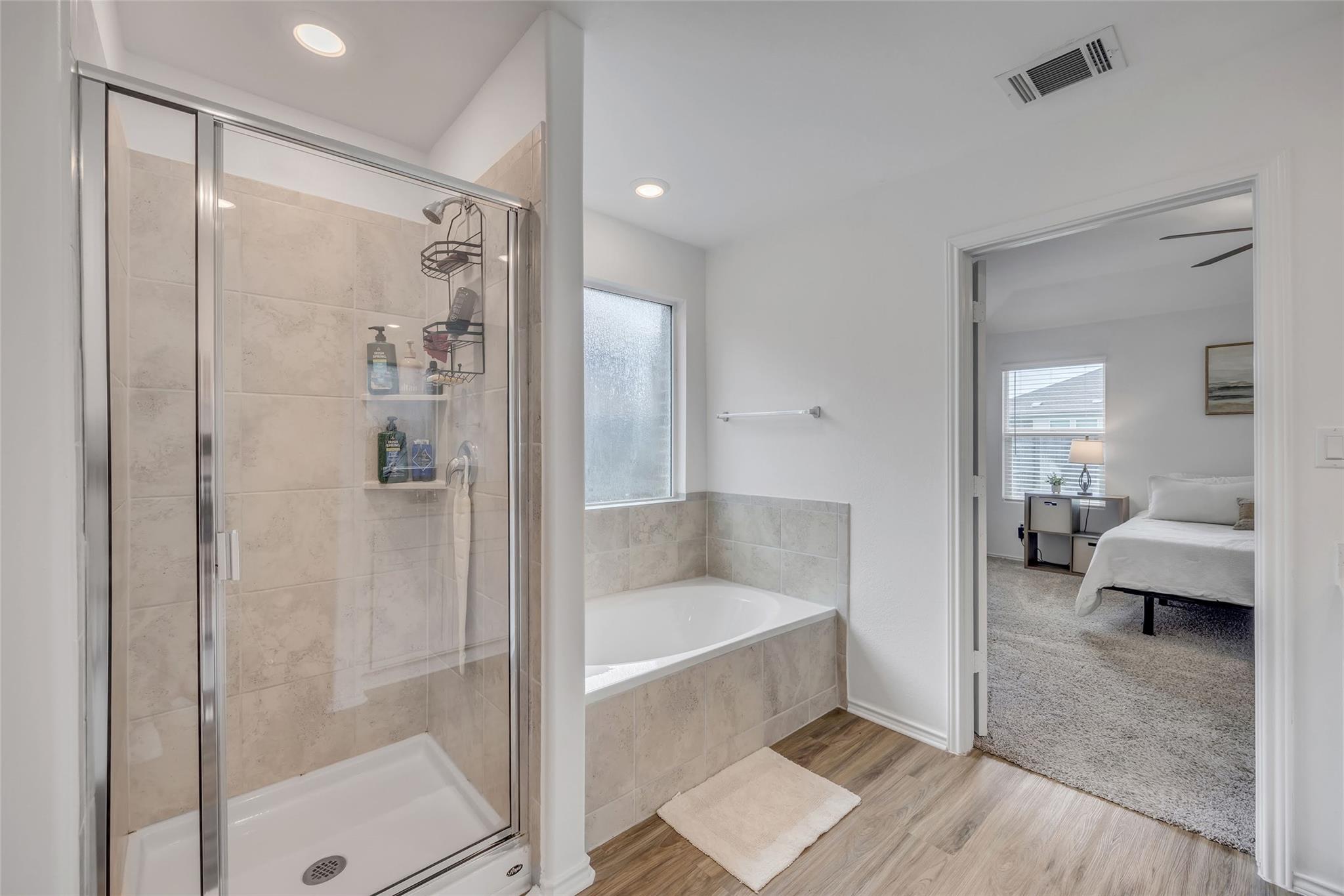 104 Claiborne Wright WAY