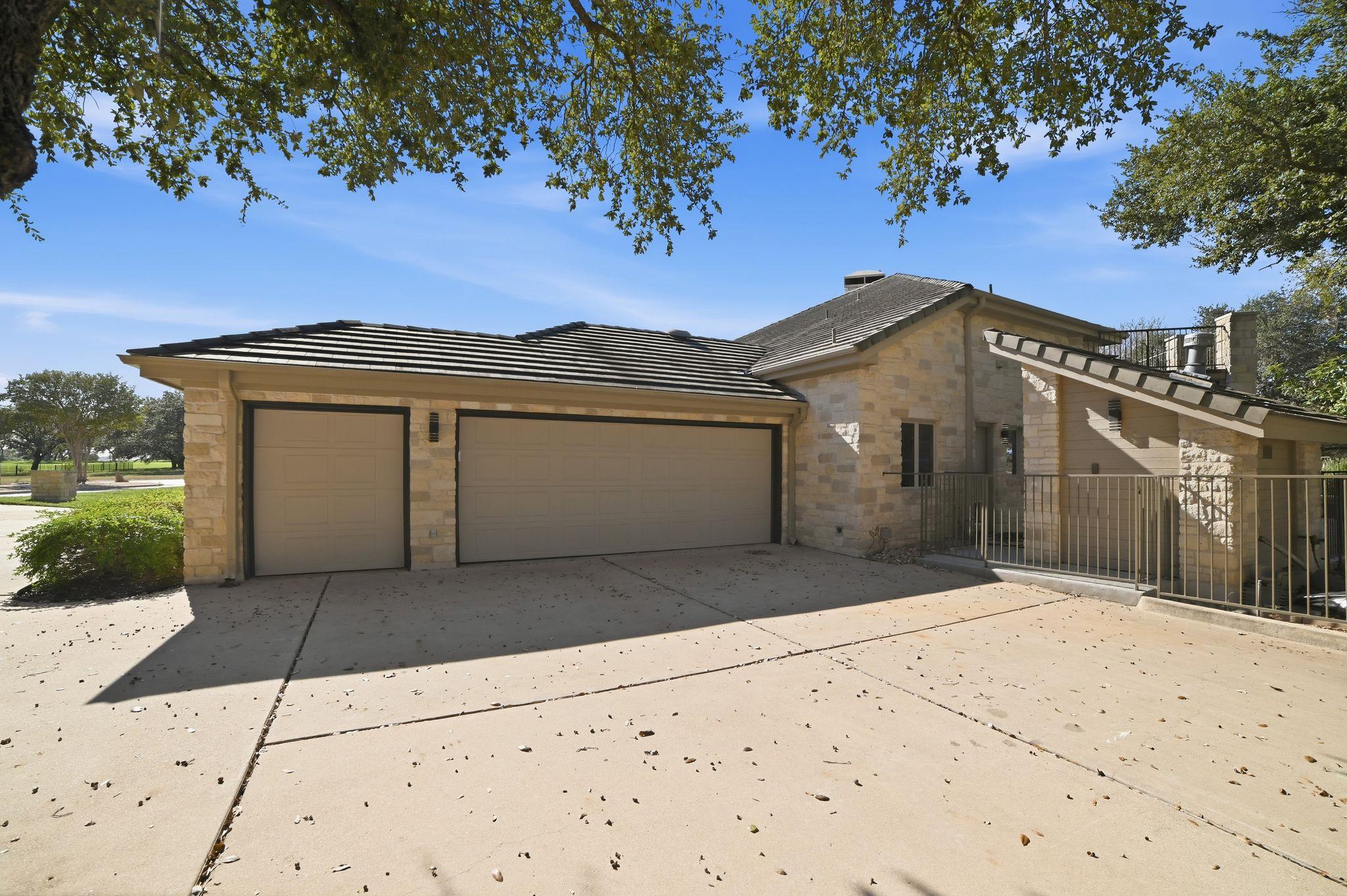 2700 Marina Shores DR