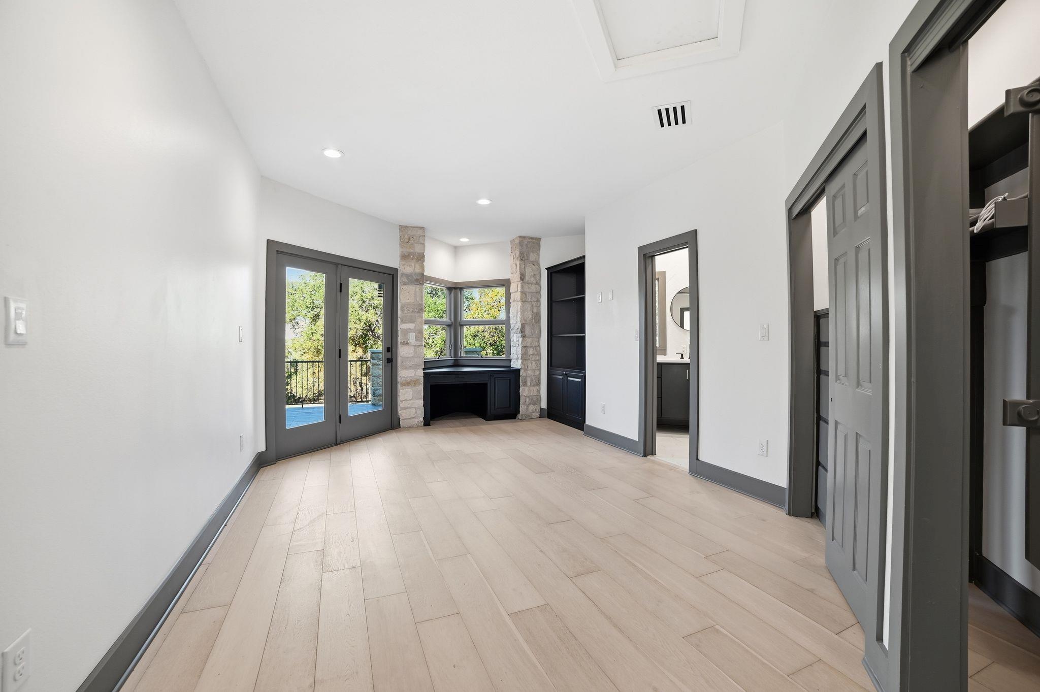 2700 Marina Shores DR