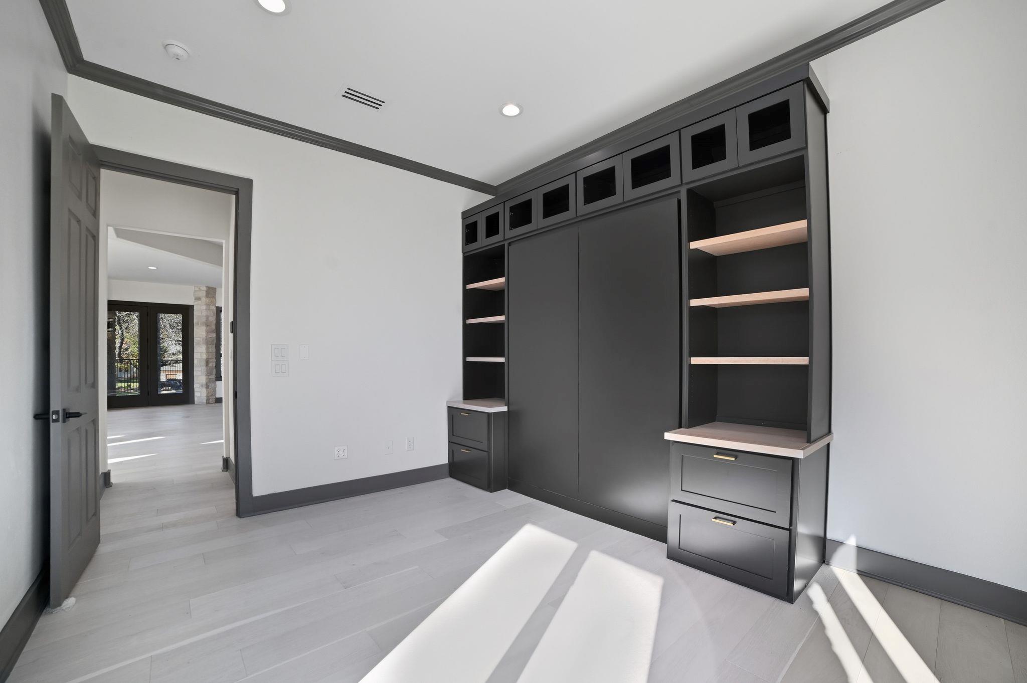 2700 Marina Shores DR