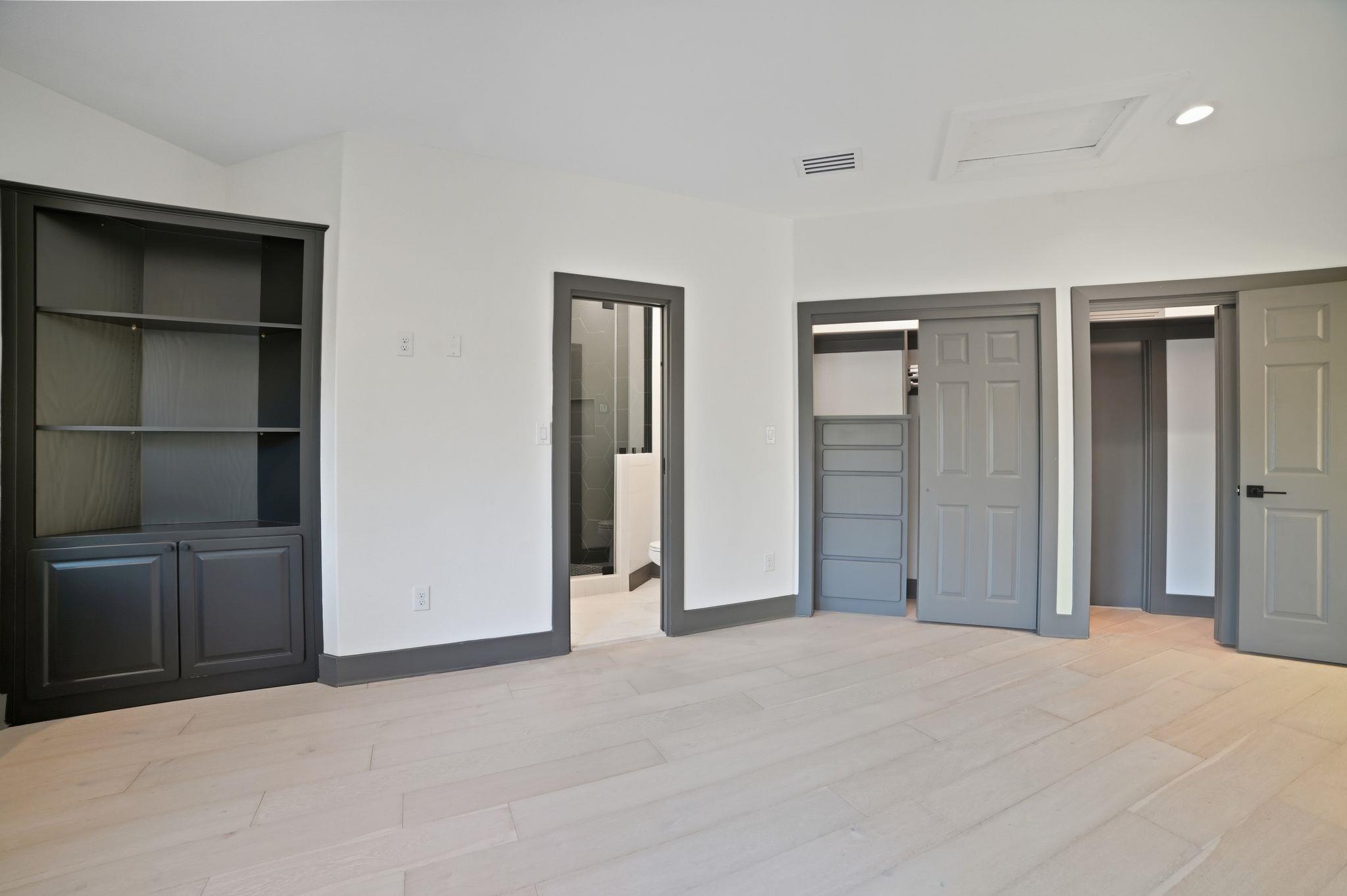 2700 Marina Shores DR