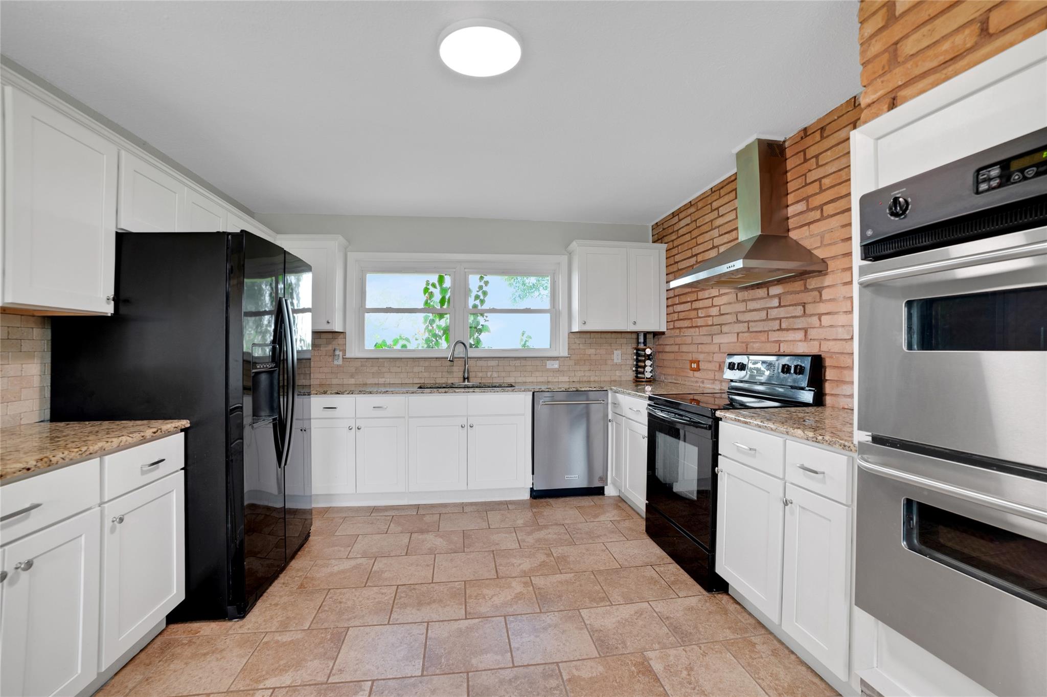 520 Double Eagle Ranch DR