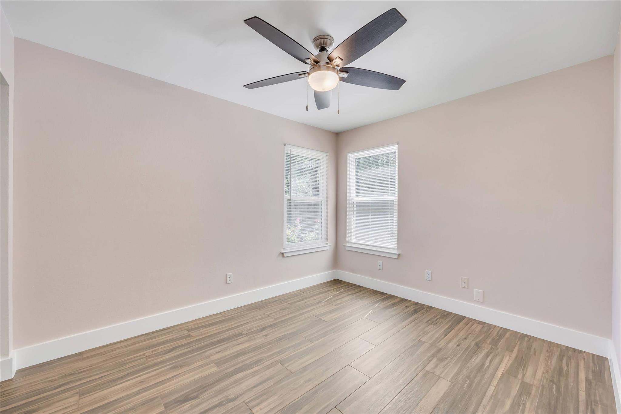 12710 Heinemann DR