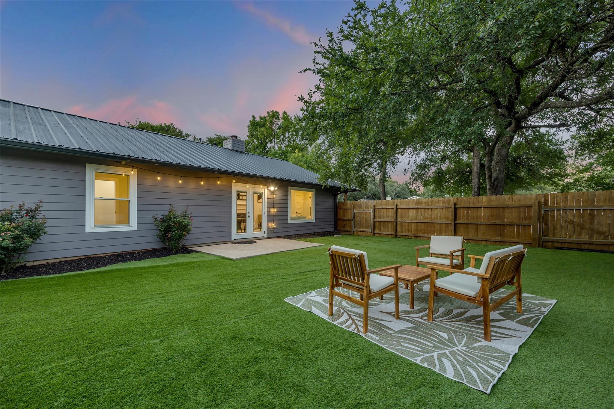 12710 Heinemann DR