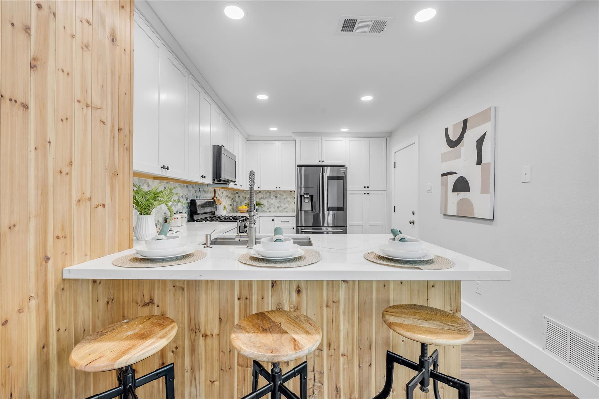 12710 Heinemann DR