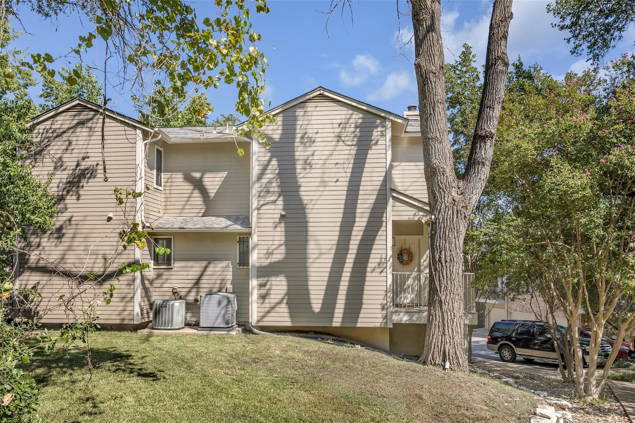 3845 Ranch Road 2222 # 20