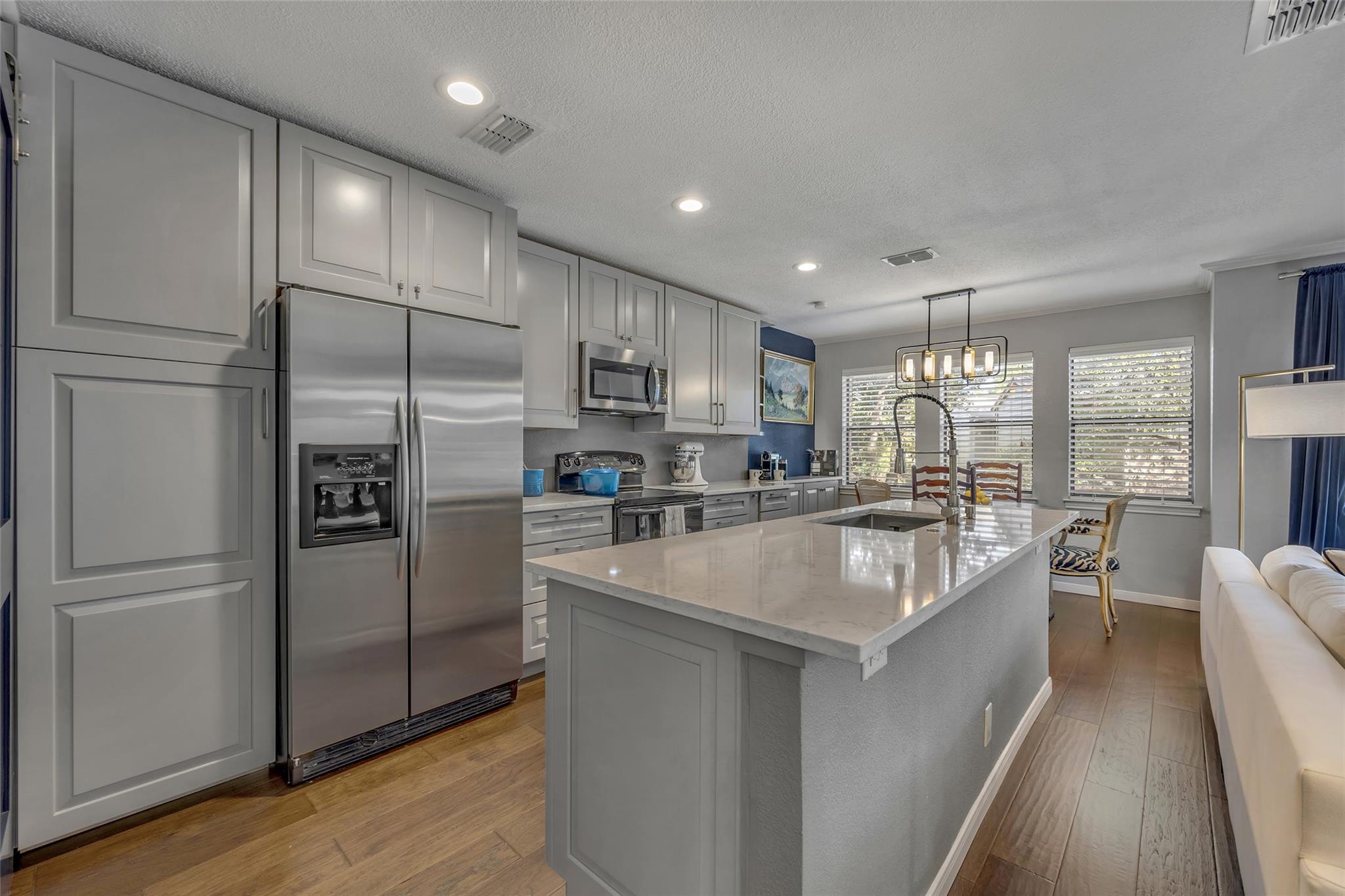 3845 Ranch Road 2222 # 20