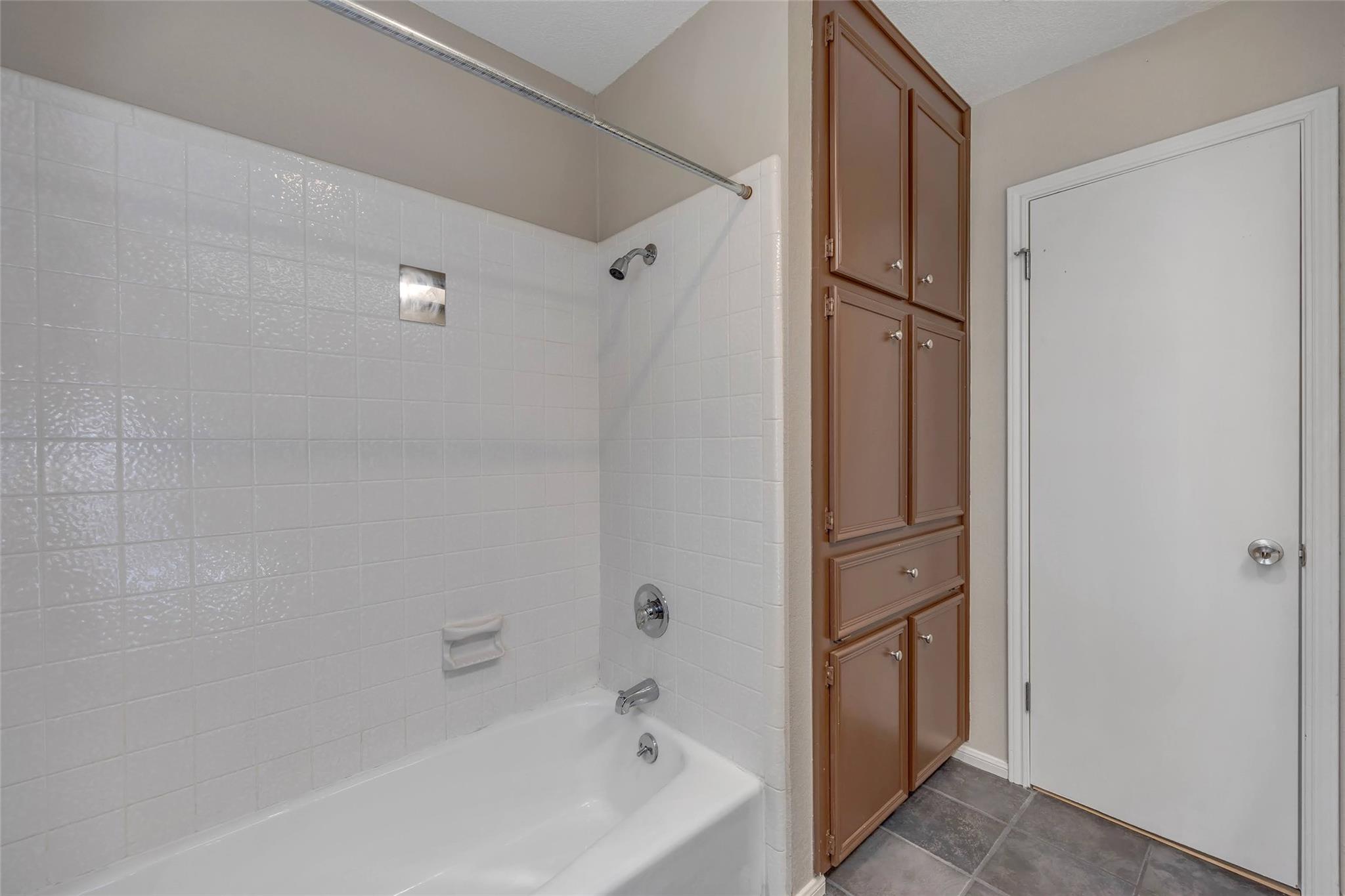 3845 Ranch Road 2222 # 20