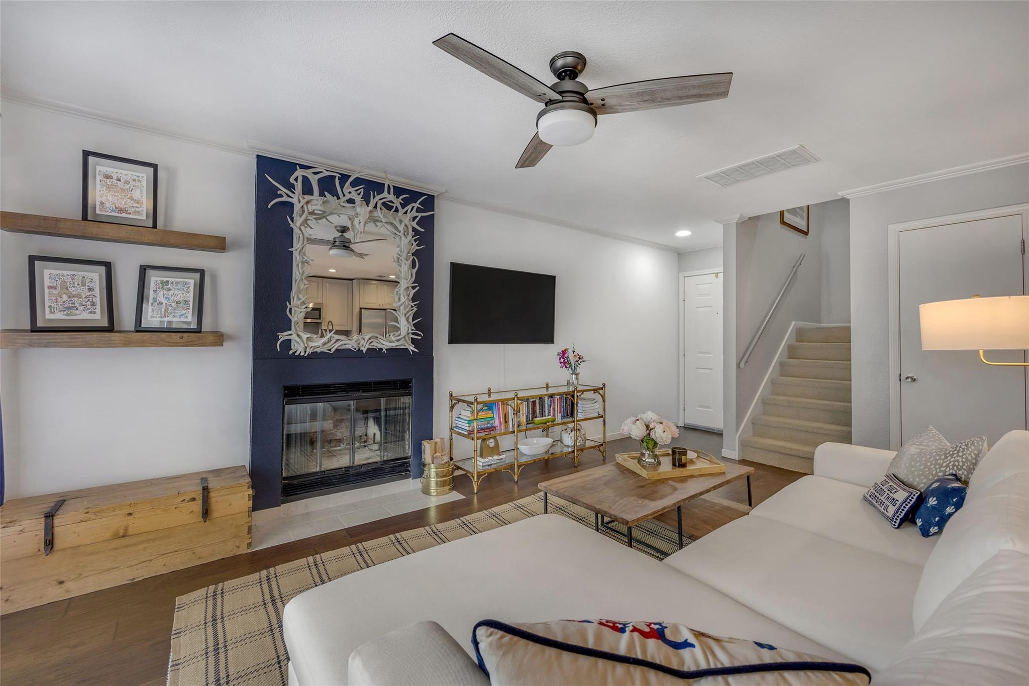 3845 Ranch Road 2222 # 20