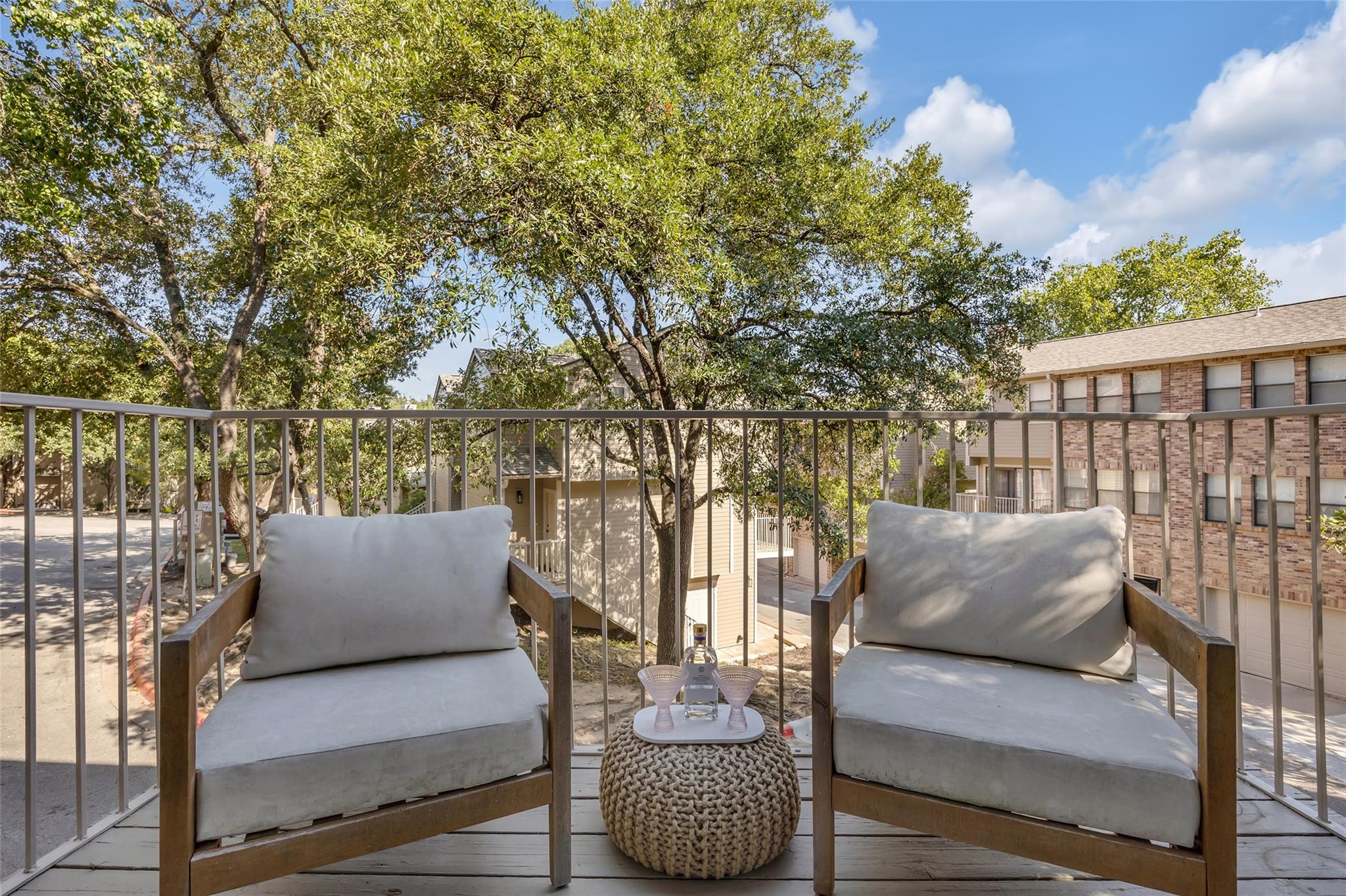 3845 Ranch Road 2222 # 20