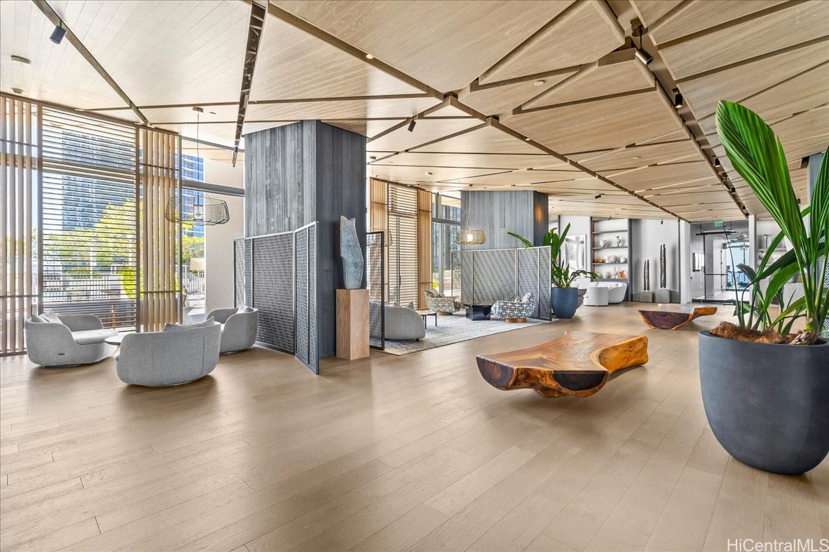 1000 Auahi Street 3107