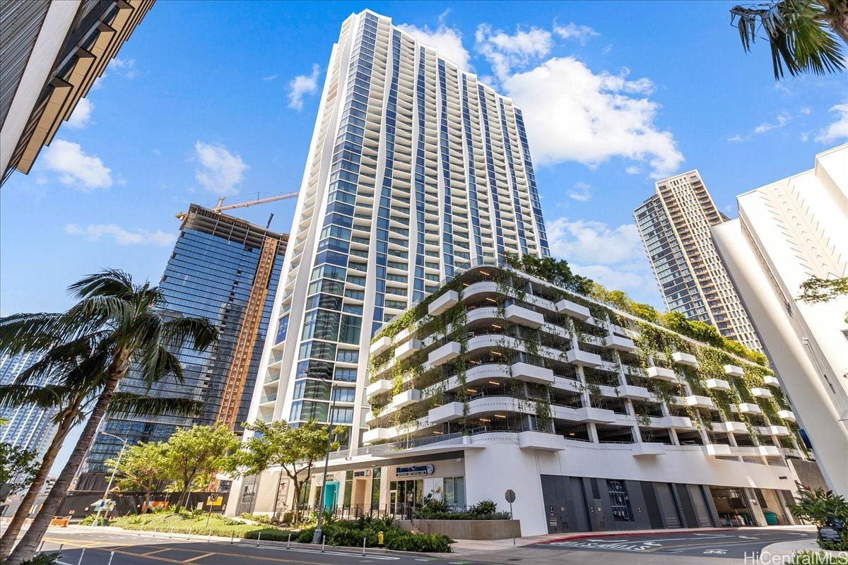 1000 Auahi Street 3107