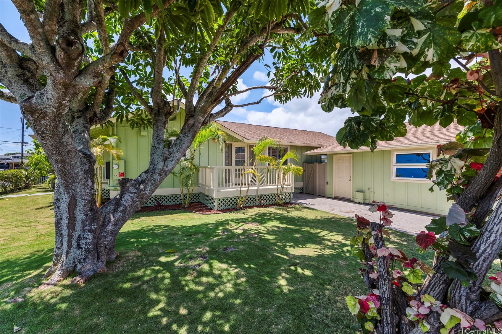 701 Kihapai Street