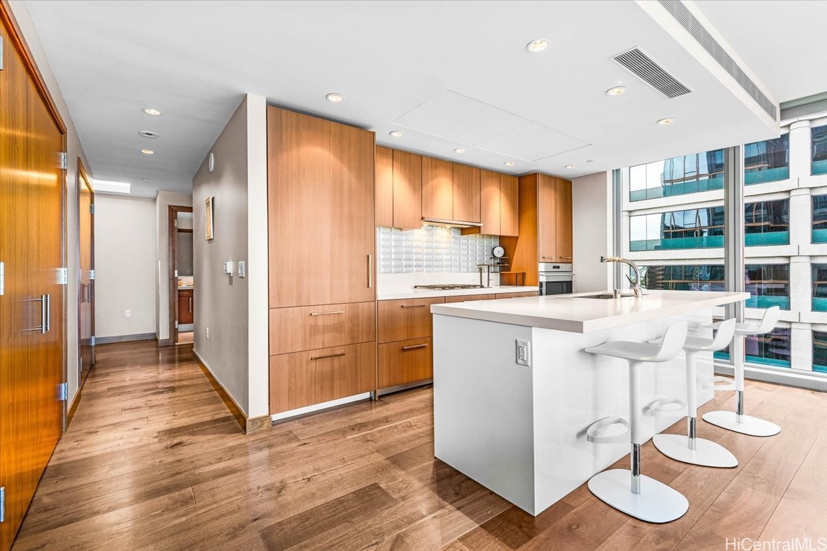 1555 Kapiolani Boulevard 1108