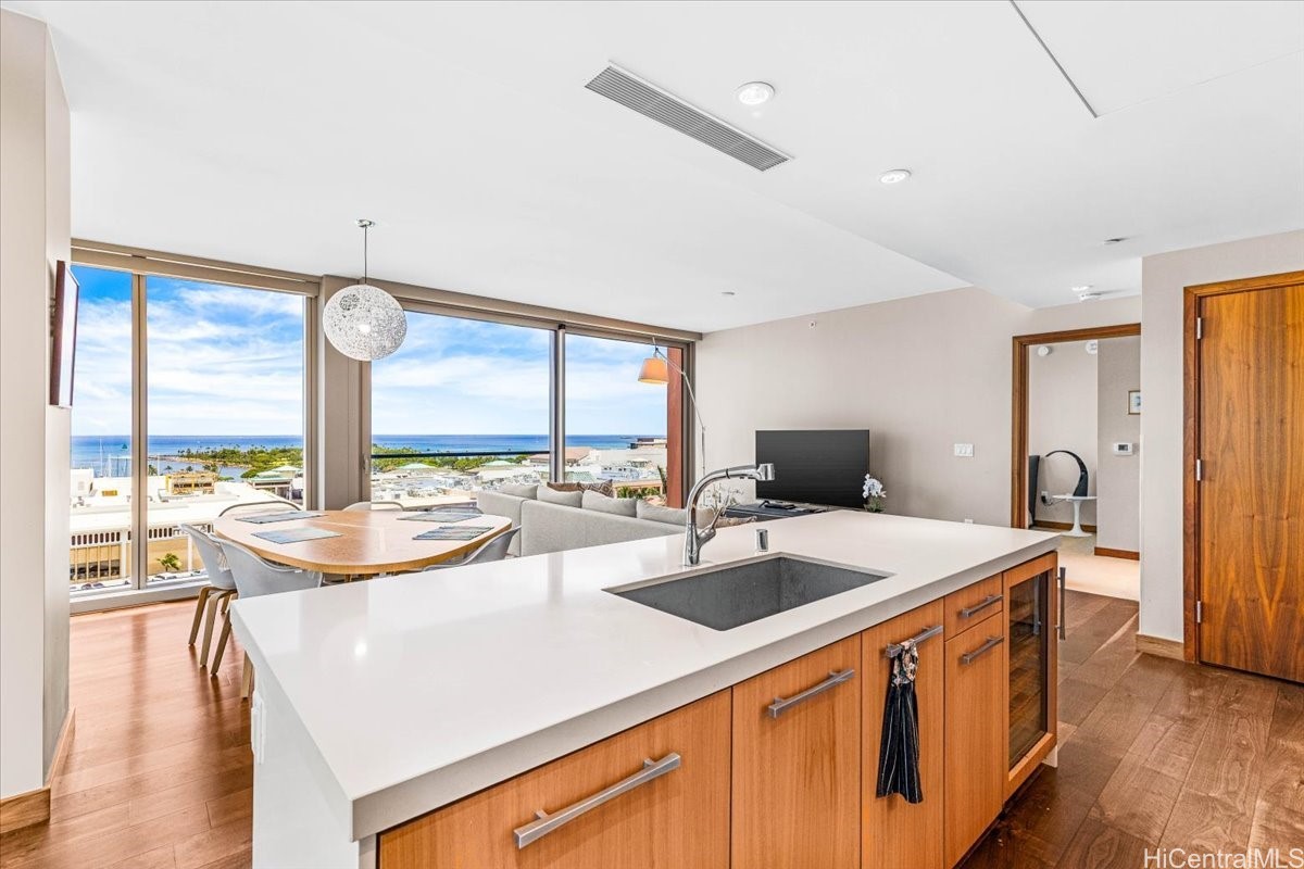 1555 Kapiolani Boulevard 1108
