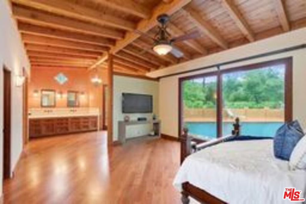 16141 Bayberry Place