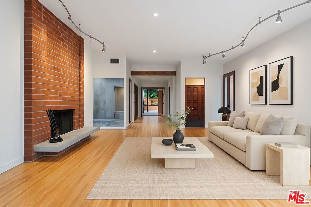 16141 Bayberry Place