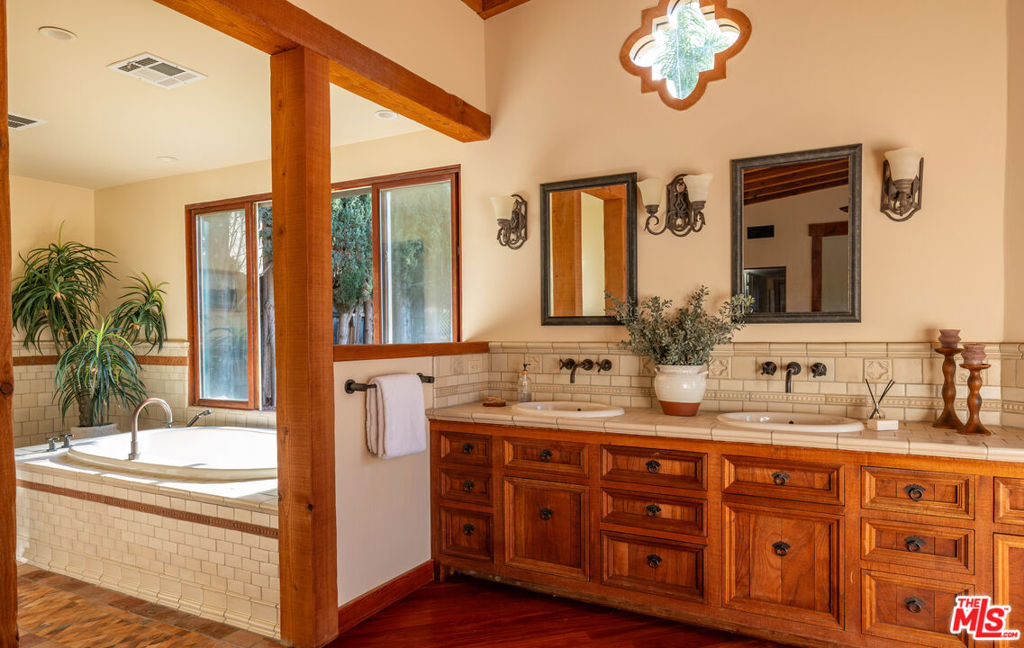 16141 Bayberry Place