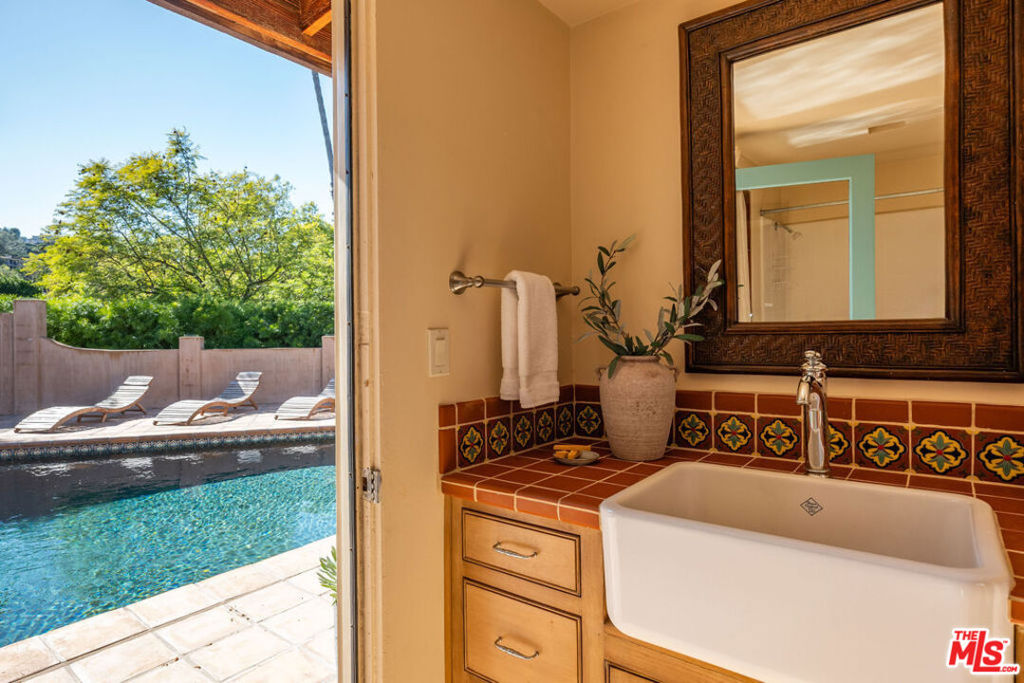 16141 Bayberry Place