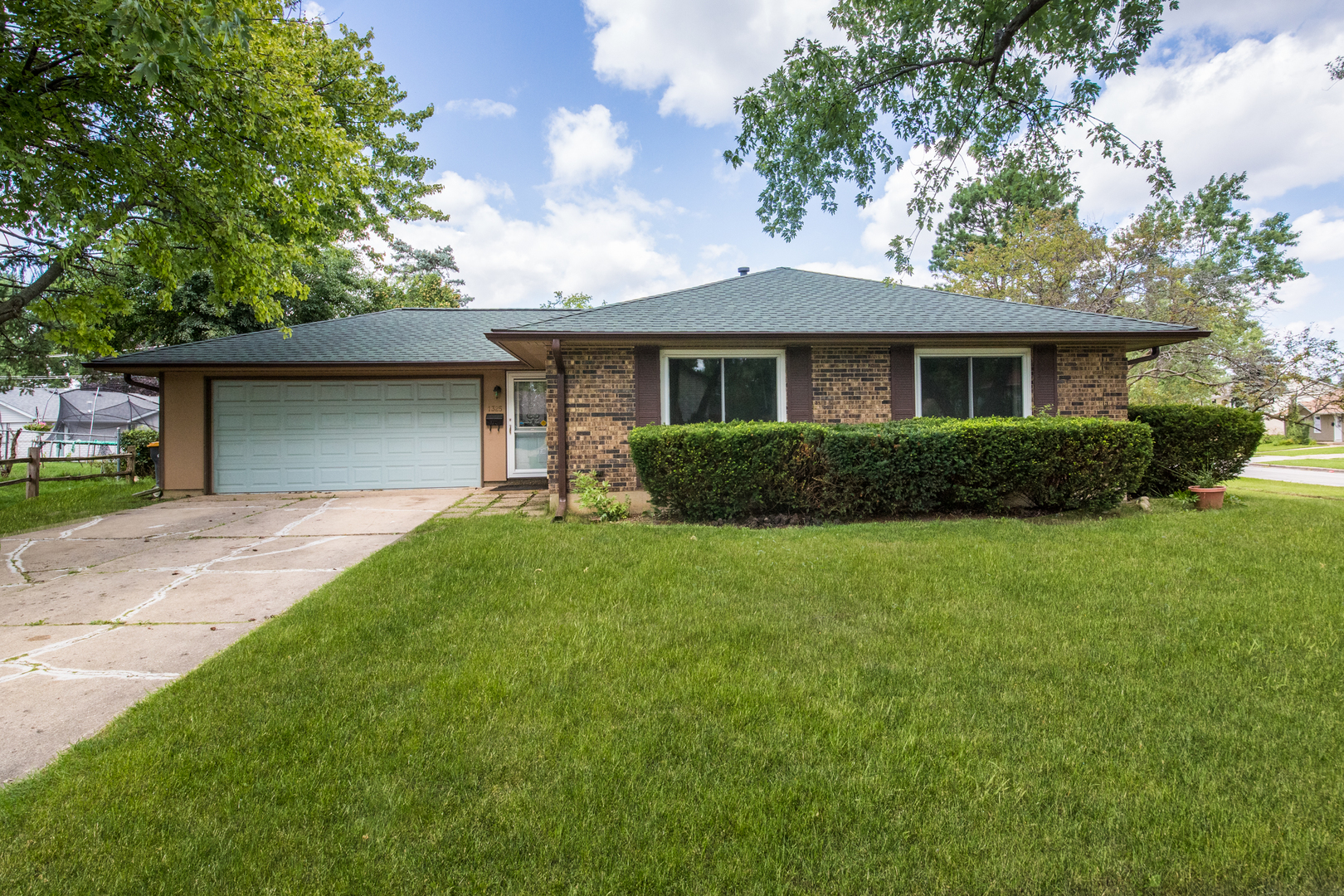 1325 Carlson Drive