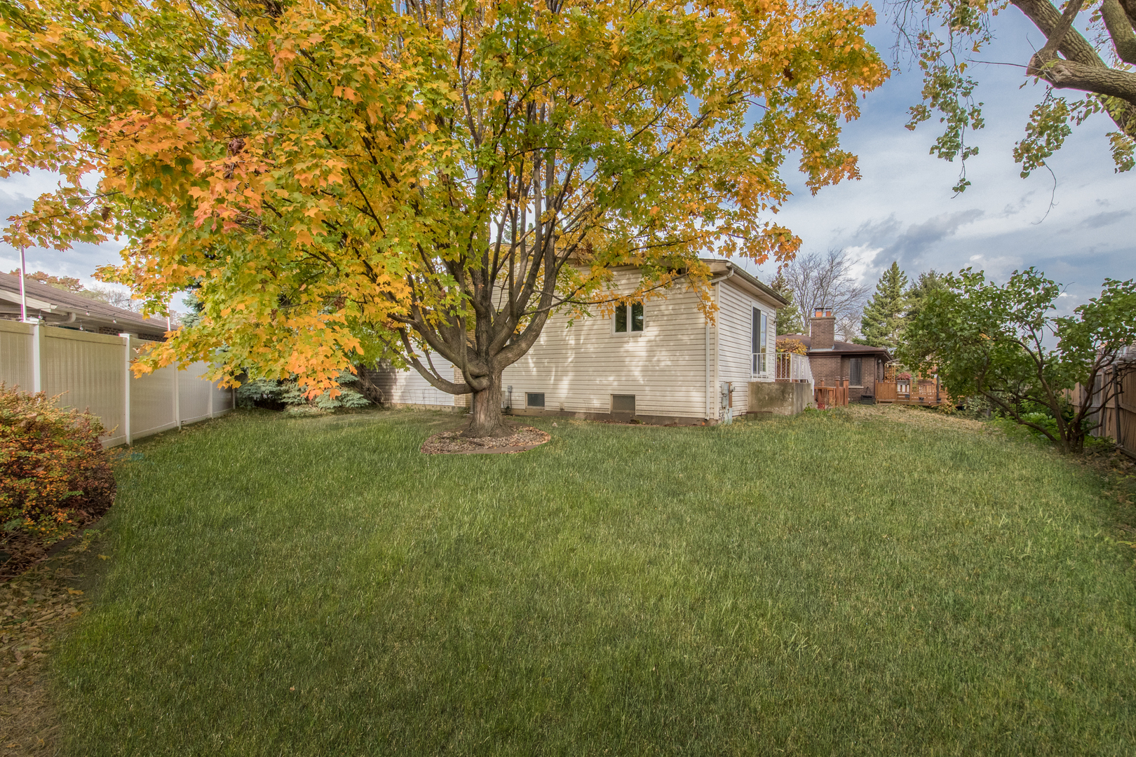 2351 Bellaire Court