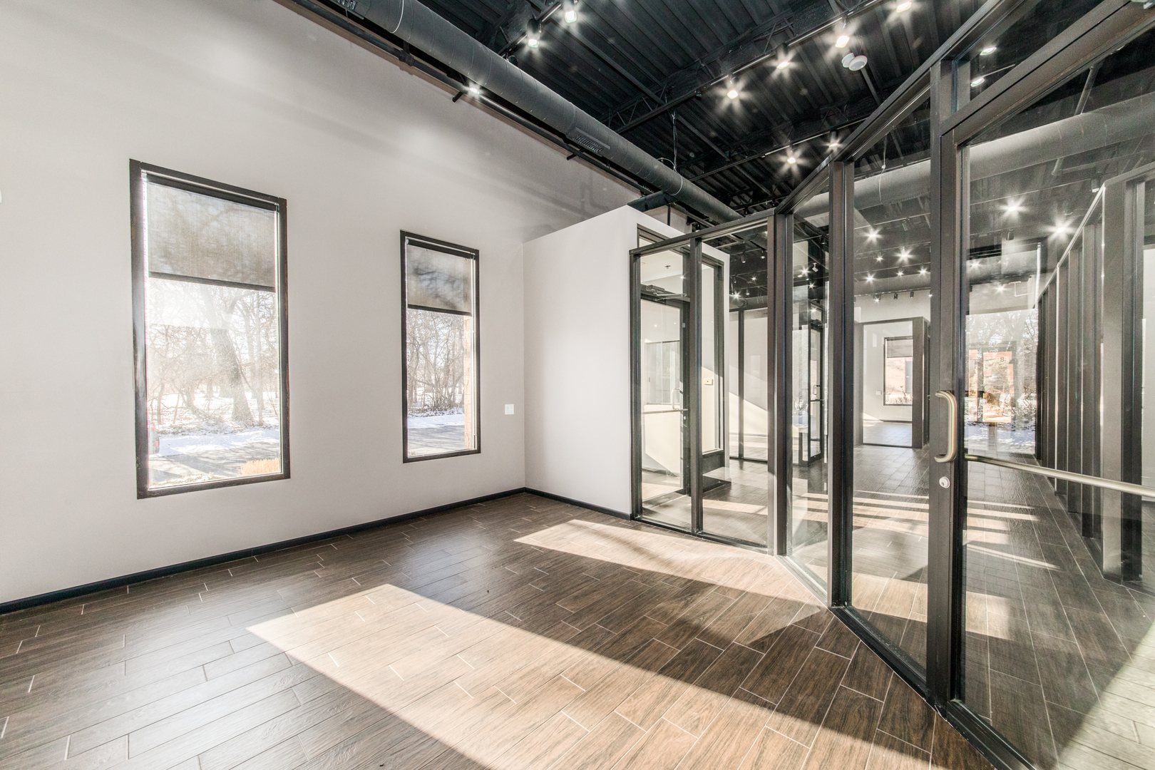 1645 S River Road Unit: 8-9