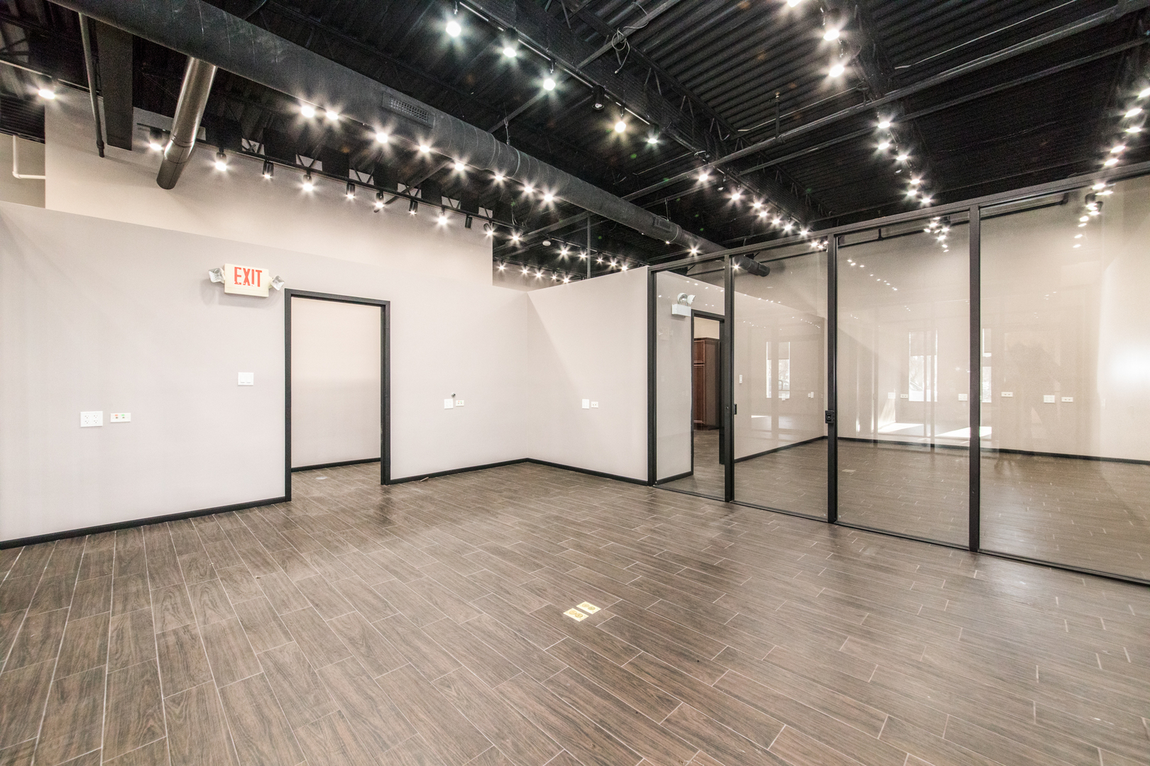 1645 S River Road Unit: 8-9