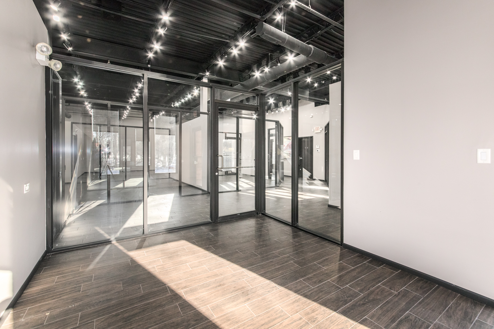 1645 S River Road Unit: 8-9