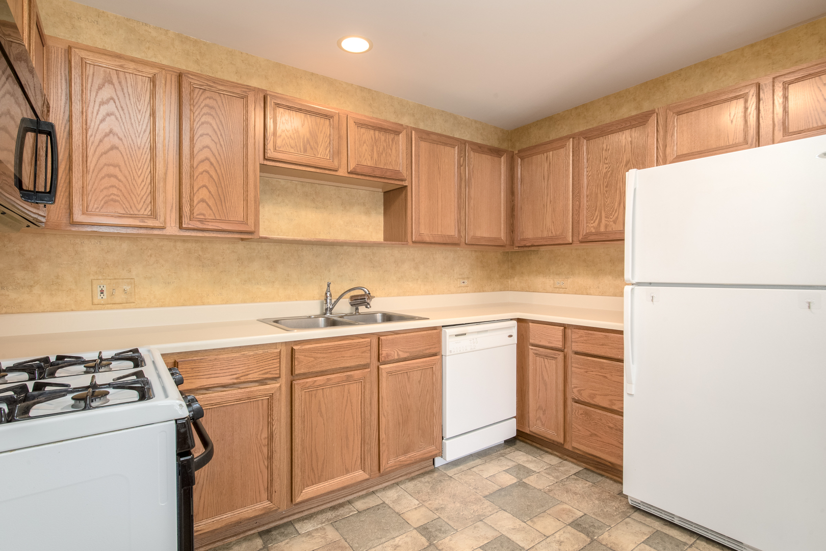 490 Westwood Court Unit: B