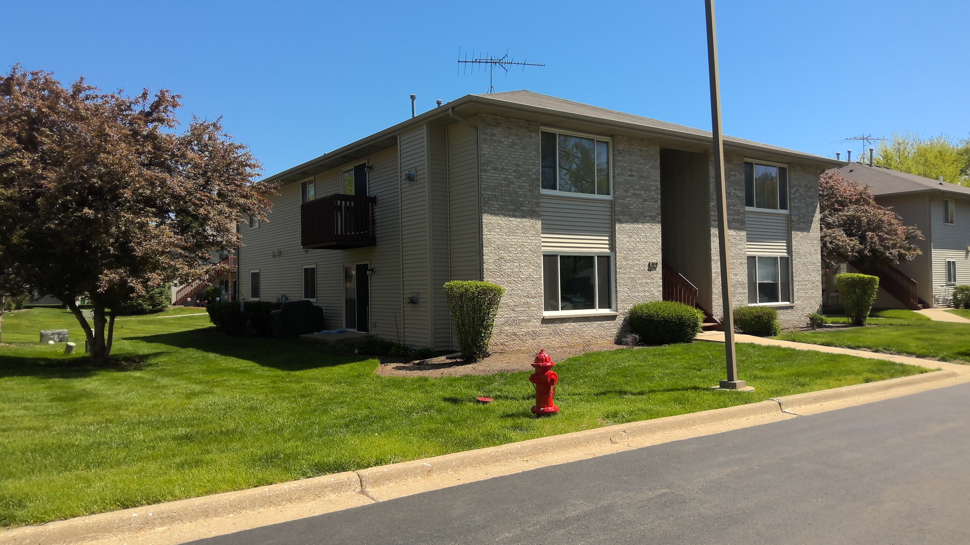 490 Westwood Court Unit: B