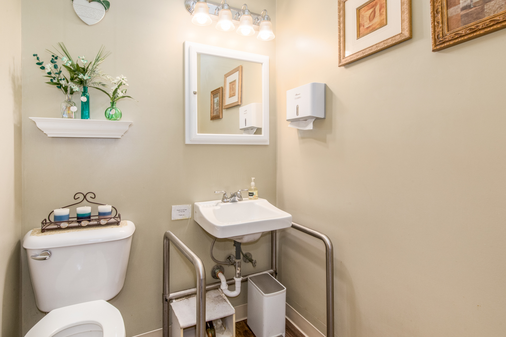 1645 S River Road Unit: 19