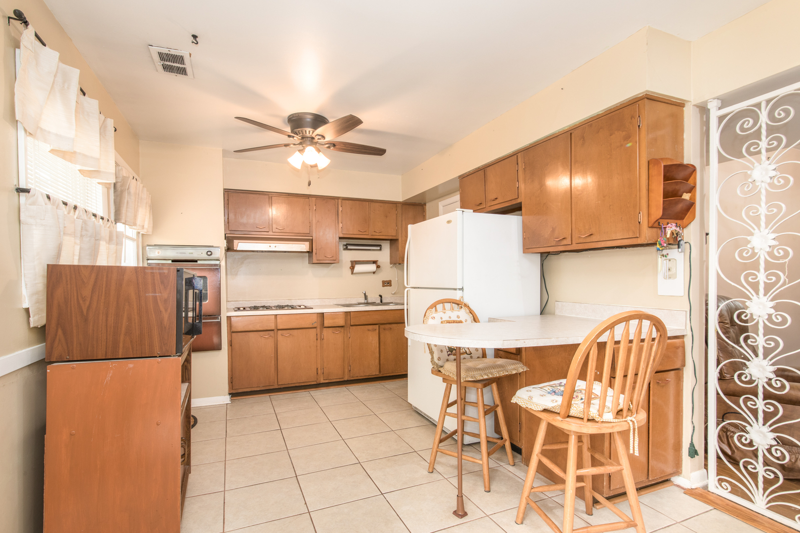 9025 Sherry Lane Unit: 9025