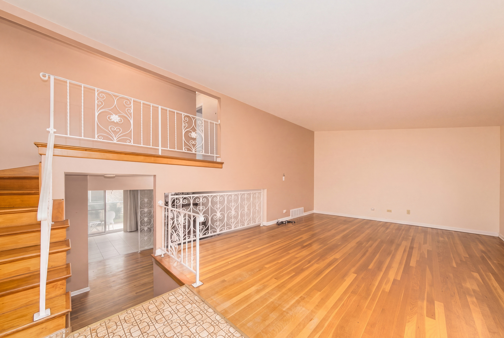 9025 Sherry Lane Unit: 9025
